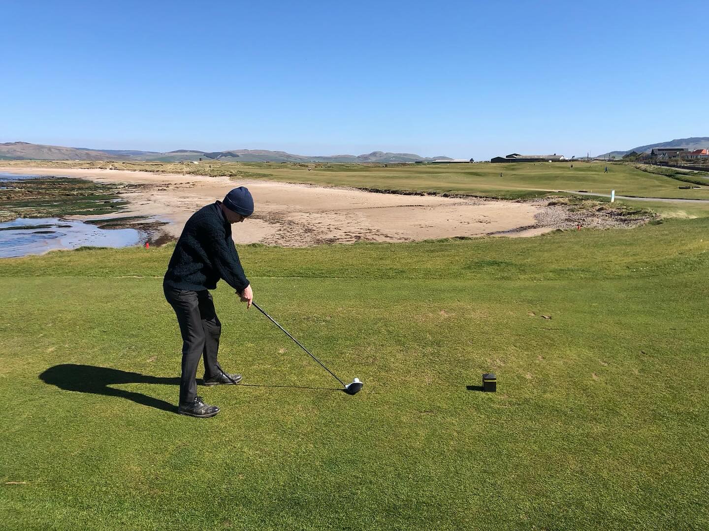 “At 60, David Hall is proving that age is just a number! 💪 His training at Hollow Rock Fitness has seriously boosted his core, shoulder, and glute strength, plus enhanced his ball speed. 🏌️♂️ The best part? It’s not only helping his game, but he’s having fun and feeling better every session. Big shoutout to James for not just shaping his fitness, but also his West of Scotland diet! 🥗🏋️♂️ #HollowRockFitness #SportsSpecificTraining #StrongerThanEver #AgeIsJustANumber #FitnessJourney”
