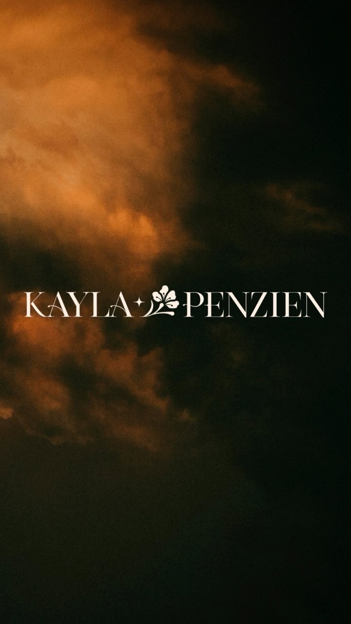 She wanted something unusual artistic ethereal in one of a kind. This is one of the most beautiful brands I’ve ever had the pleasure of creating intentionally unique, color combinations, magical moods, dreamy photographer, and a real AF tone of voice, this brand doesn’t just speak to the dream client, it’s summons them.
#branding #brandidentity #magicalbranding