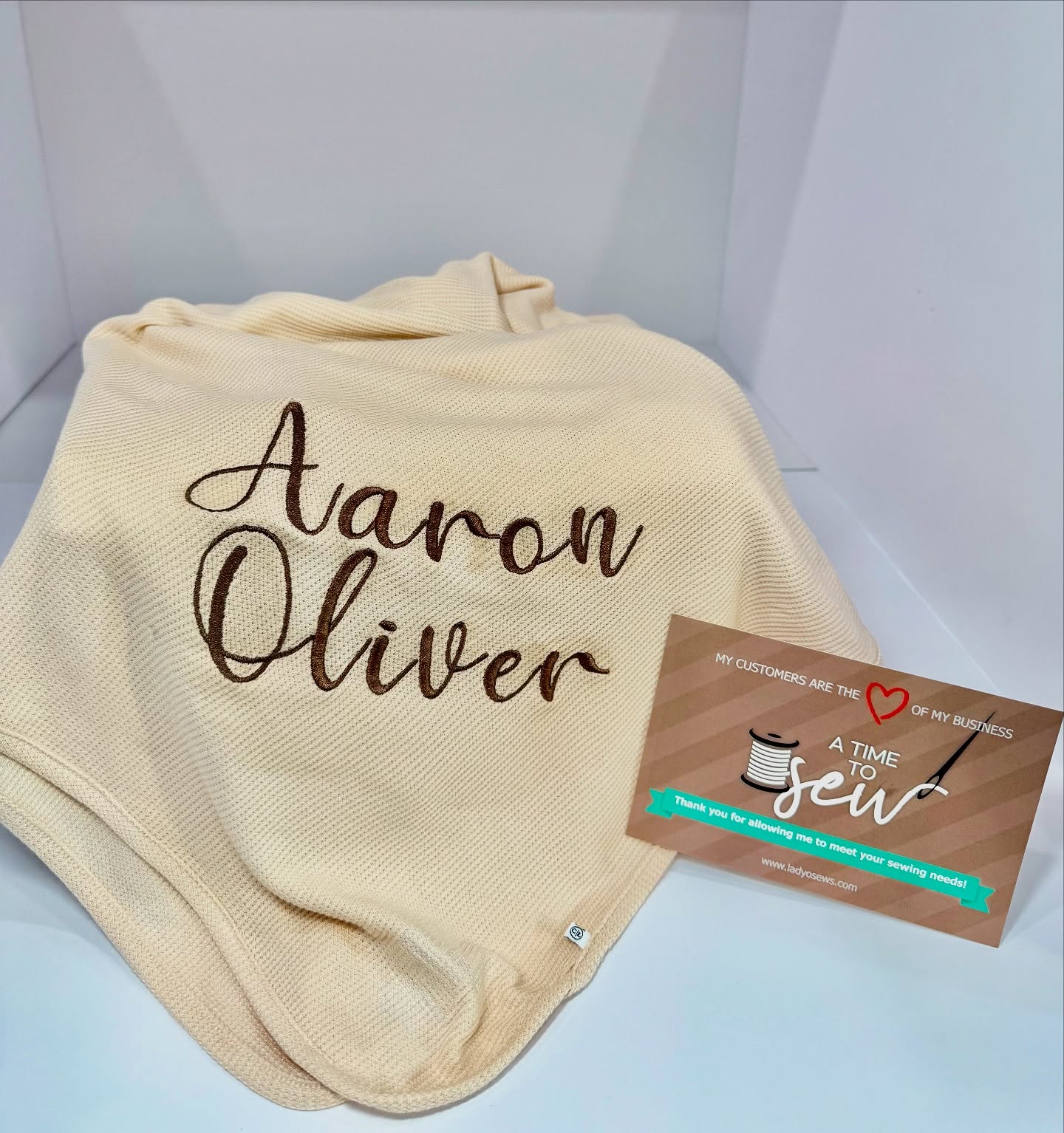 💚🧵🪡For the LOVE of embroidery 💚🧵🪡
At A Time To Sew Custom Keepsake Creations, making gifts personalized always adds a special touch!
This is what a custom keepsake is all about!
🧵
✂️
🧵
✂️
🧵
#Atimetosew #machineembroidery #multineedle #brothermachine #brothermachineembroidery