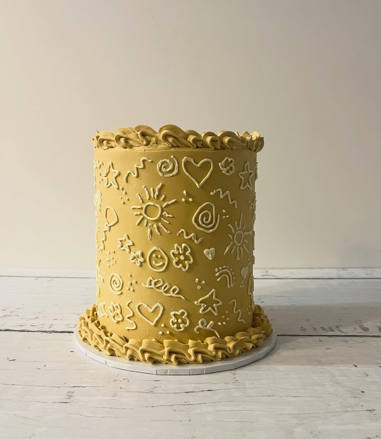 Mr Squiggle โ๏ธ
#cake #cakecakecake #cakeporn #cakelover #cakestyle #cakeinspiration #buttercream #cakesofinstagram #cakedecorating