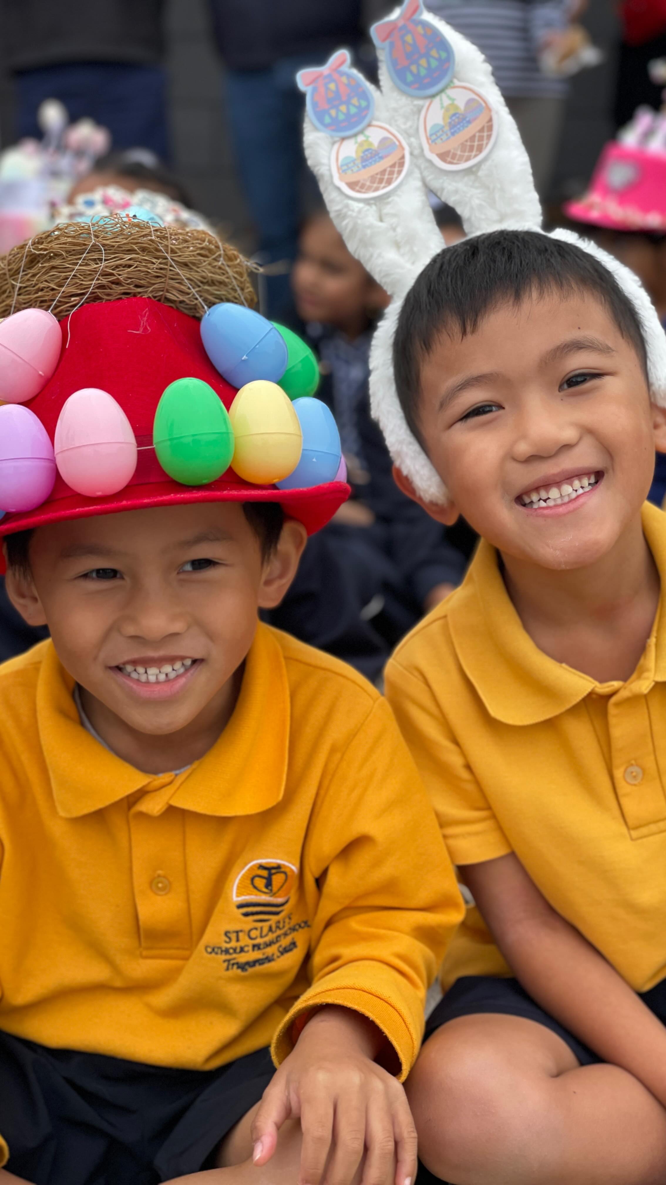 What a wonderful way to end Term One with a Hot Cross Bun Breakfast, Easter Bonnet Parade and Raffle! 🐣
Thank you to our families who worked with their children to prepare some unbelievable bonnets! Thank you to all who were able to attend the events today - the excitement and joy felt this morning reminds us how blessed we are to be part of such an amazing community.
Happy Easter ✝️🐣💙💛