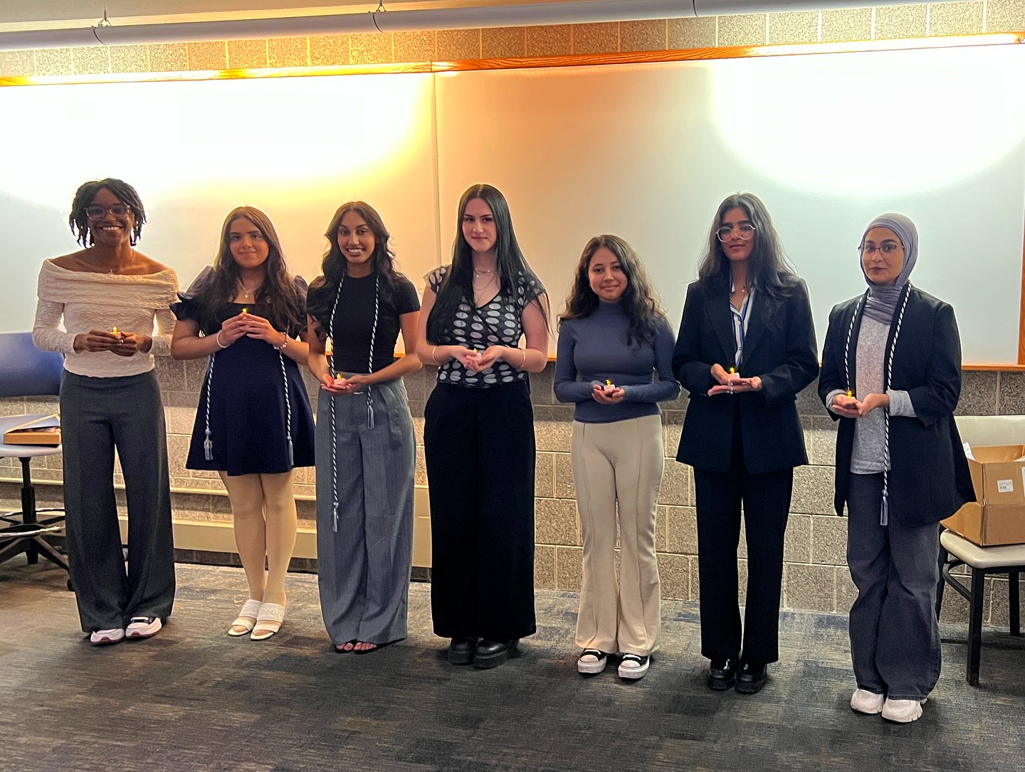 Thank you to all of those who came to support our new Psi Chi inductees! We could not be more proud of our new members, and were so excited to meet all of them💞
•
•
•
•
•
#psichicommunity #uicpsichi #uicpsychology #spring2025 #uic