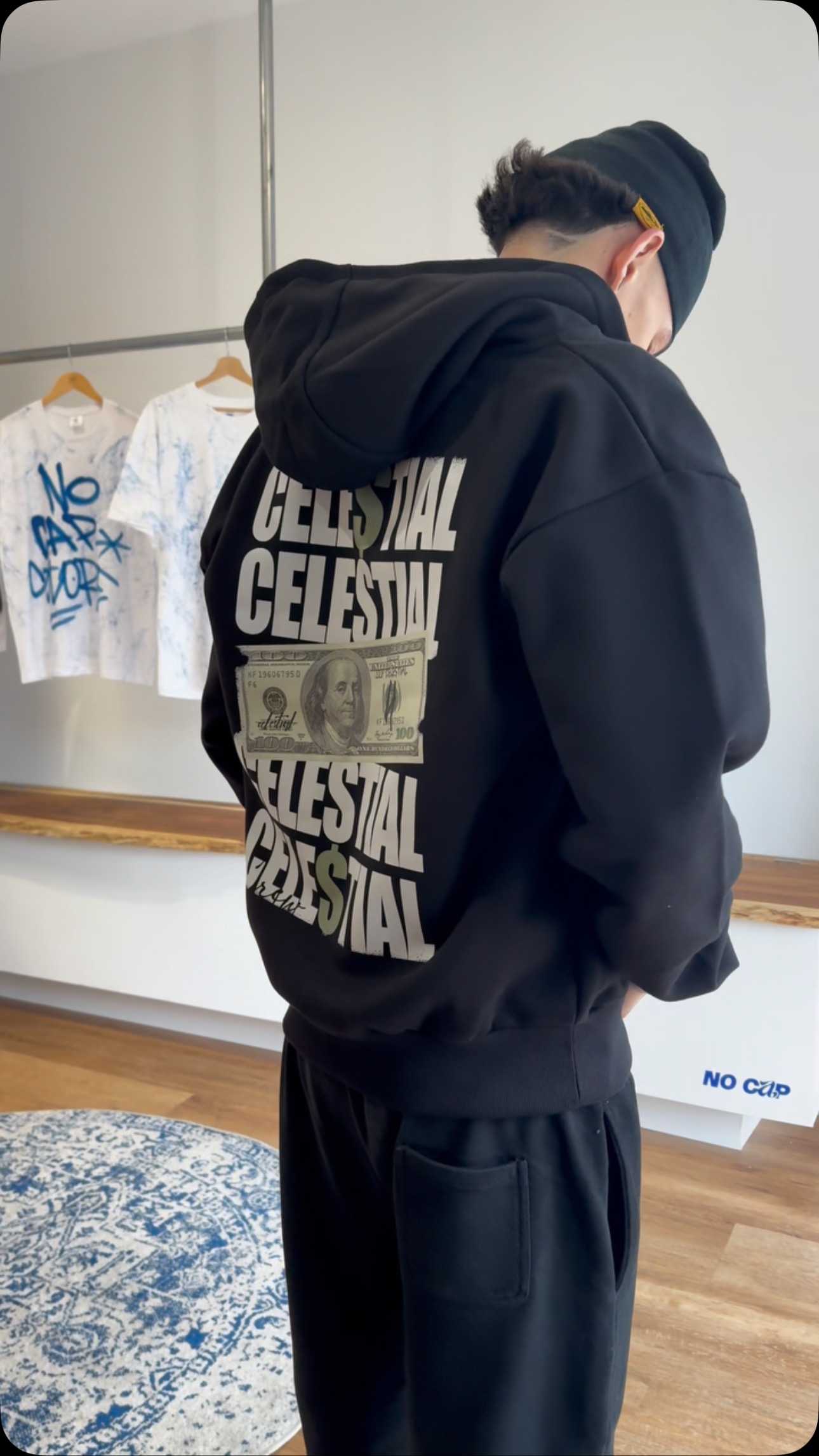 Process de production en DTF, veste zippé heavy 440g
S/o au @ce1estia1crew
#impressiontextile #dtf #rennes