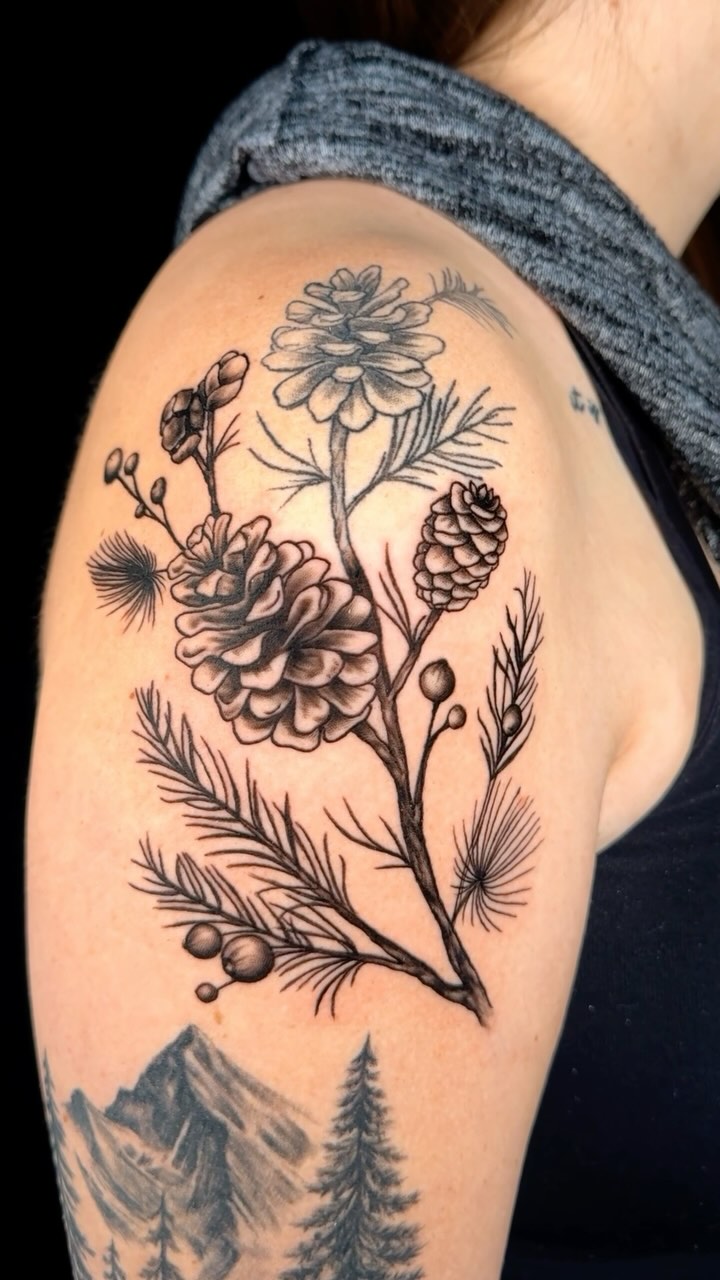 Practice spelled backwards is…
Idk I’m too busy practicing 🙂↕️
#tattooapprentice #femaletattooartist #arizonatattoo #mesatattoo #tattooapprenticeship #tattooshop #tattoolife #arizonatattooartist #apprenticetattoos #tattooideas