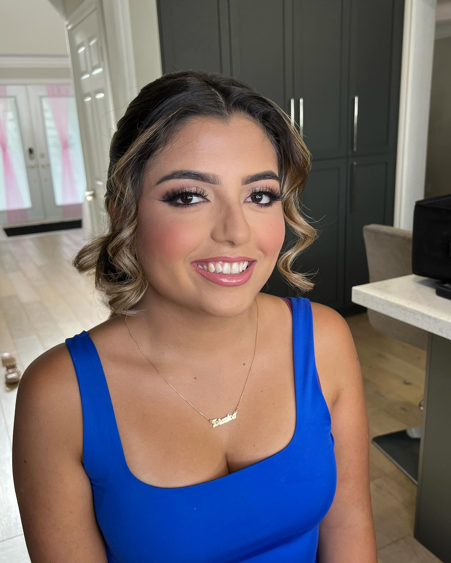 All in pinks💕
makeup by @glambyjo__
#browsbyjo#glambyjo#eyebrows#lip#threading#waxing#tinting#shaping#beautiful#binbrook#hamilton#gta#makeup#hair#clients#business#charlattetilbury#tooface#hudabeauty#fantybeauty#nyx#stilla#loreal#laneige#makeupbymario#makeup#wedding#love#creatingmemories