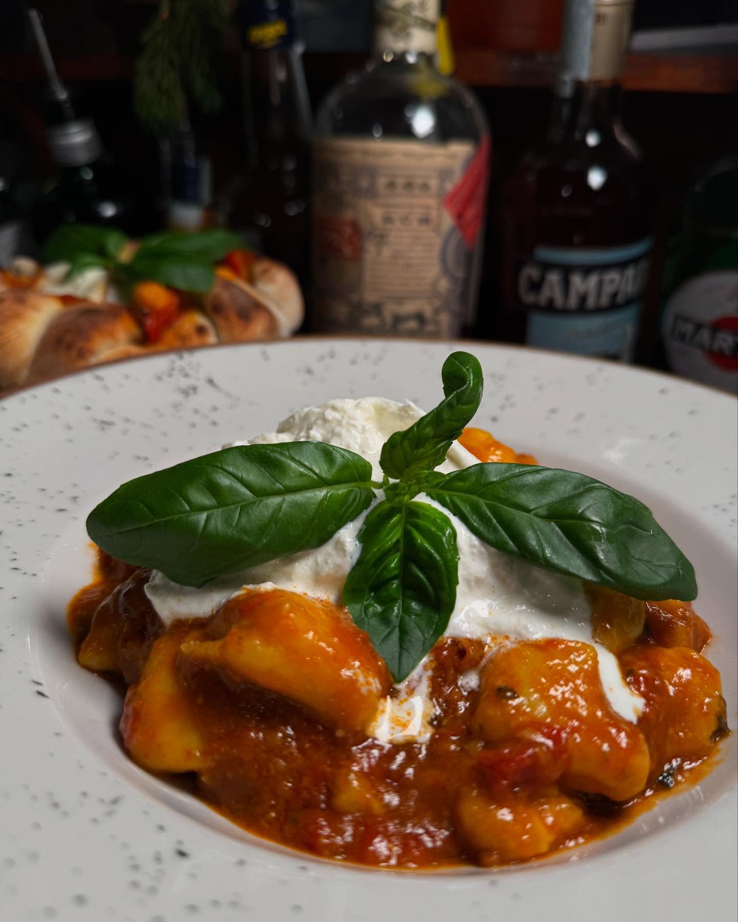 Gnocchi, Fettuccine e Scrigno Piazza Margherita❤️🔥 Cari amici celiaci, essendo tutto fatto in casa, non si sente differenza tra le due versioni, con e senza glutine… lo sappiamo, lo promettono in molti, noi lo dimostriamo✨. #glutenfree #piazzamargherita #gnocchi #fettuccine #homemade #celiaco