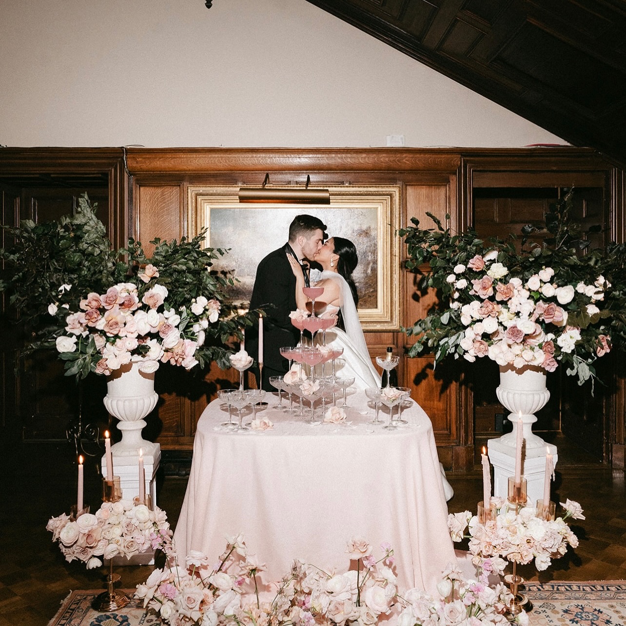 Did someone say Champagne? 🍾
Last week was so much fun as we shot our champagne tower at the beautiful Dundas Castle with some of the top wedding suppliers in the industry.
Check them out below for all your wedding needs ✨
Workshop Host: @modernluxeclub
Venue: @dundascastle
Florals: @achilleaflowerstudio
Styling & Tableware: @musestyling_
Draping: @peace_inthe_neighbourhood
Hair: @sianhair @rebeccajhairbridal
Makeup: @brookeliliasmakeup @kellyhudsonmakeupartist
Dresses: @opus_couture
Designers: @berta @wona_concept
Cake: @copperroseweddingcakes
Stationery: @linhaypress
Live Painter: @kirsty_strachan_art
Harpist: @charlottesagerharpist
Harpist Dress Designer: @pronovias
Content: @socialbridesclub
BTS Photo: @connorbarrettphotography
BTS Video: @blackfernmedia_
Bridal Robes: @nolagrey_uk
Suits: @acsrental
Models: @roseanderic @arnetan