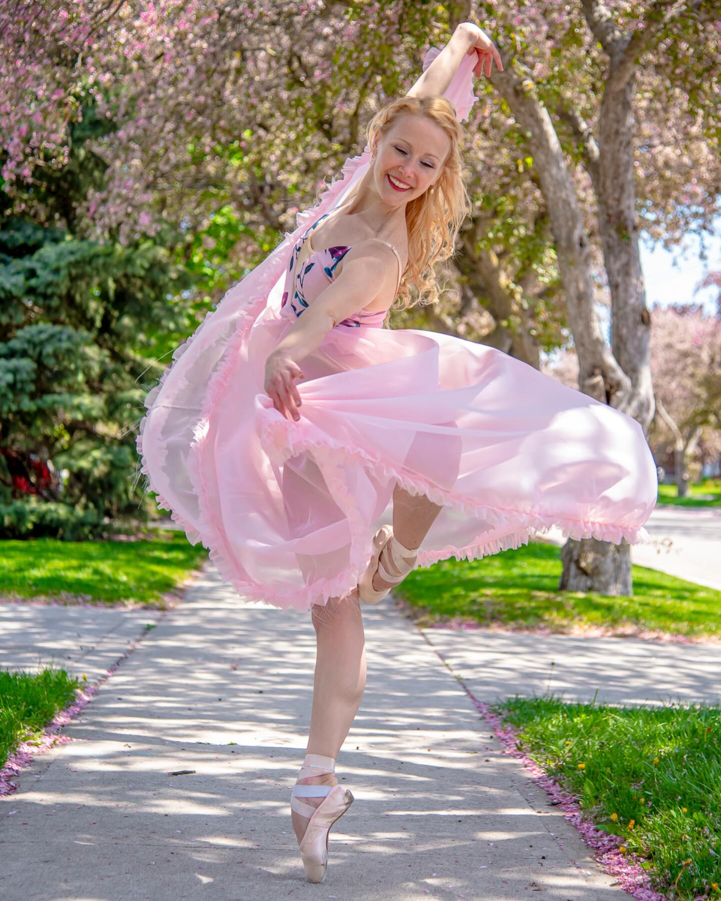 REJOICE: Today, I dance to celebrate this beautiful life. I dance for every soul that has loved me. I dance for the mentors who believed in me. I dance for the moments that challenge and elevated me. I dance to discover, to connect, to express. I dance to feel ALIVE and to share my overwhelming gratitude for LIFE! Thank you, Thank you, Thank you for another year of living!
@liisasphotographydesign for sharing a cherry blossom dance together.
🌸
#birthday #birthdaydance #dancethroughlife #justdance #life #living #gratitude #cherryblossoms #ballet #streetdance #magicoflife #miracles #cheerstolife