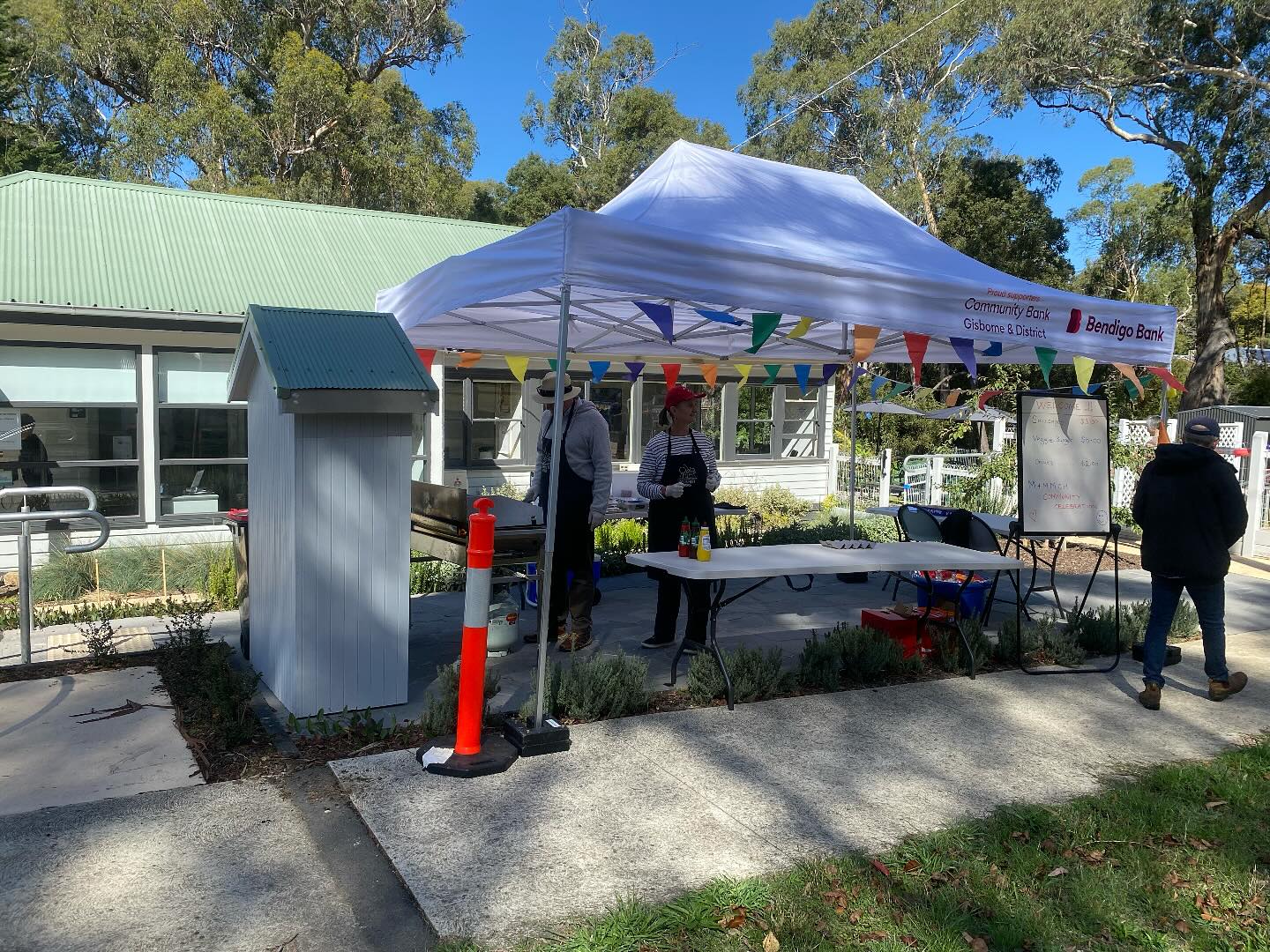 We are ready to roll!! Come and grab a sausage and explore our garden!