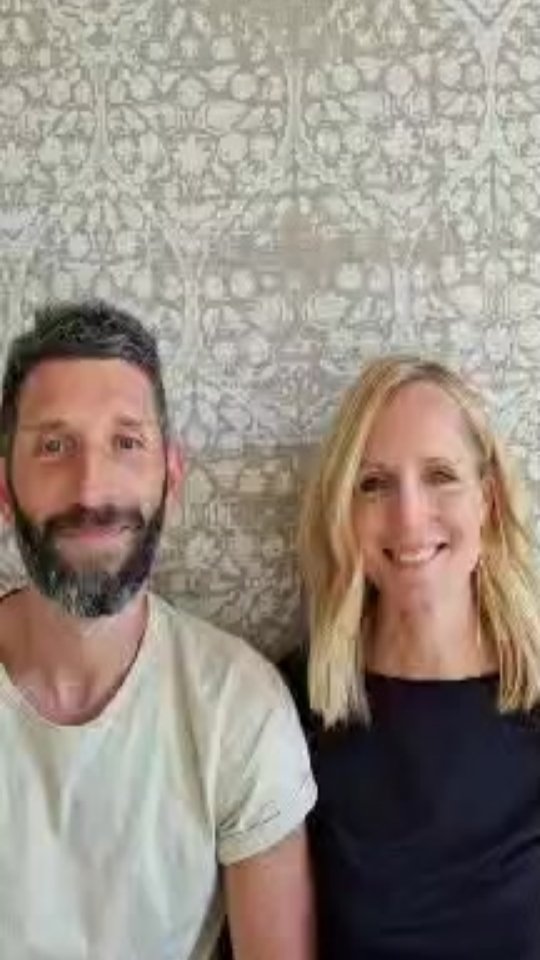 RETRAITE - CHILL FAMILY
Du 19 au 24 mai en Ardèche
Dans une sublime ferme rénovée de 400m2.
Au programme :
- yoga, pilates, mobilité
- rando, VTT, bain froid
-chiller au bord de la piscine, sauna et bain bouillonnant
- Repas gourmands et sains élaborés par une cheffe créative
- Moment d'échange, philosophie, sagesse
Pour vous et toute votre famille !
Retrouvez le lien d'inscription billet dans la bio.
On a hâte de vous y retrouvez !
#retraiteyoga
#Ardèche
#chillfamily