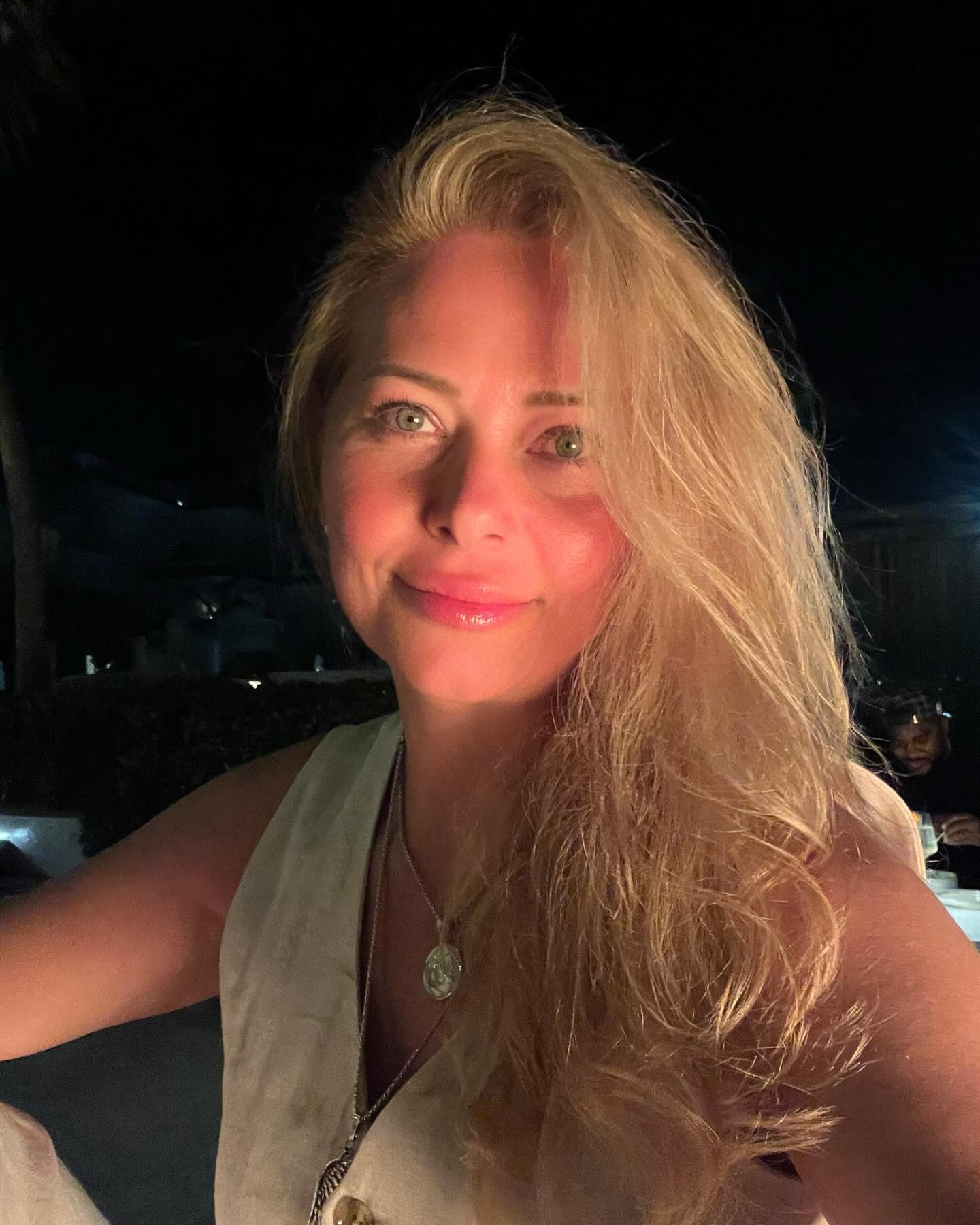 I recently watched Love on the Spectrum (more like binge watched actually) and wow… it’s such a tender, powerful reflection of what authenticity and radical honesty really look like.
No masks. No posturing. Just people showing up as they are, awkward, honest, beautiful.
“I’m nervous.”
“I don’t think we’re a match.”
“I like you and I want to see you again.”
Simple. Unfiltered. Real.
Many clients I have coached over the years admittedly felt they had watered themselves down just to be accepted and often traded truth for comfort and clarity for performance.
I helped them remember that authenticity isn’t about being perfect. And radical honesty isn’t about being harsh. They’re both about being deeply true to yourself.
Love on the Spectrum highlights that being real is what creates connection and that vulnerability is the magnet.
We don’t have to shape-shift to be loved.
Sometimes, the most powerful thing we can say is “Here I am. This is what’s true for me.”
#loveonthespectrum #authenticity #vulnerability #relationships #lifecoach #freedom #love #unfiltered #radicalhonesty