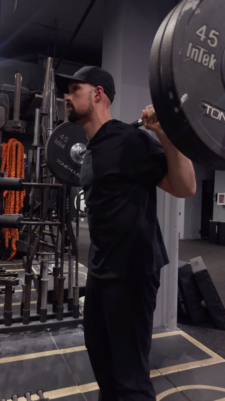 Tomorrow..WE SQUAT AT DAWN!
See you on the Turf @tonehouse
🫵🏽6am/7am/8am 😈
#tonehouse #unleashyourinnerathlete