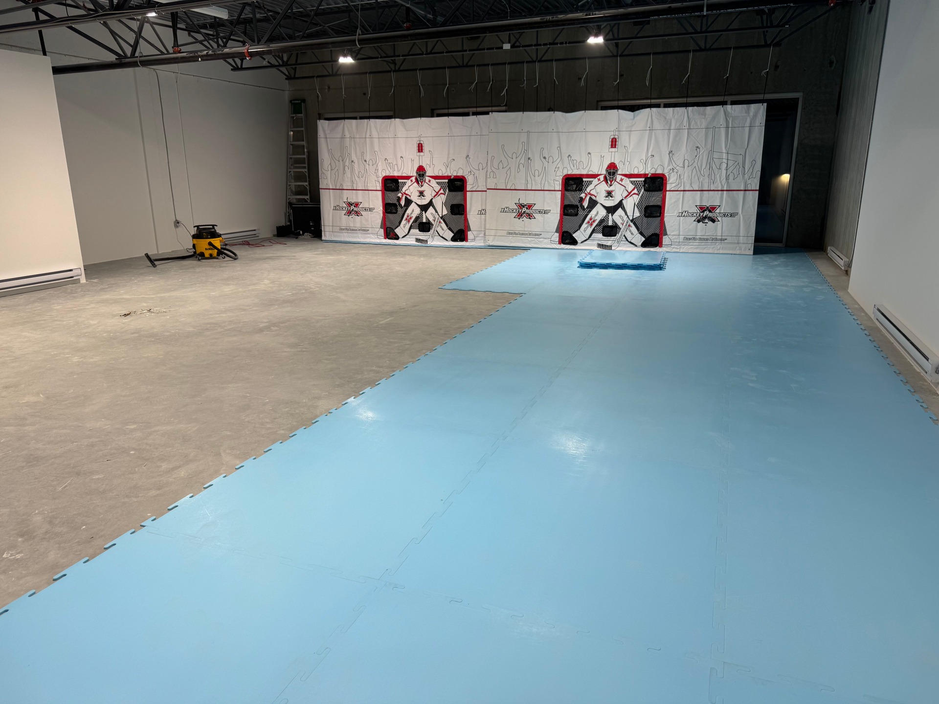 Slapshot Alley 2 opening soon!
The new address is only 2 blocks away from Slapshot Alley 1, which will remain open specializing in technique, while Slapshot Alley 2 will focus more on adding speed, agility and more angles to the shots.