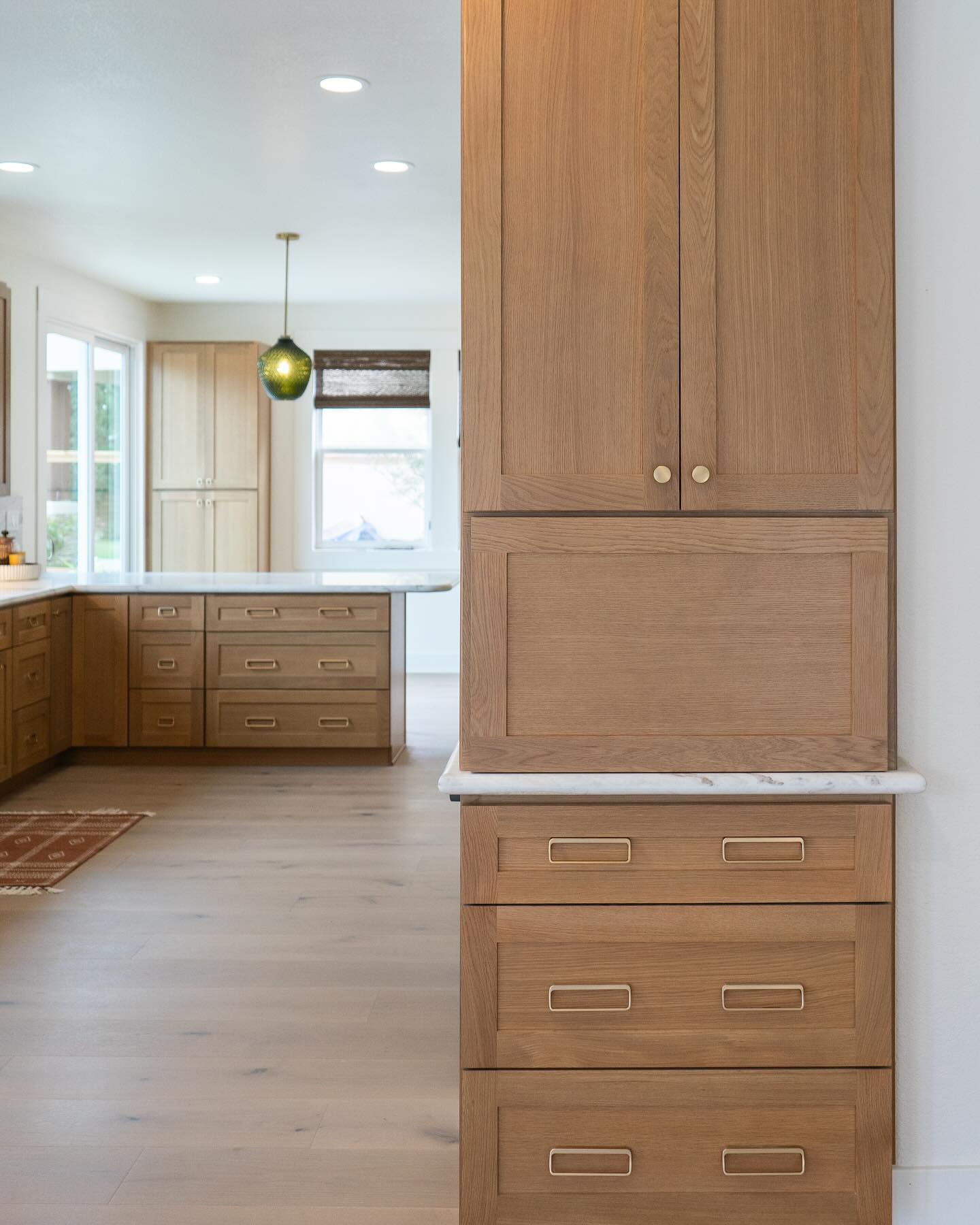 When we step into designing a kitchen our main guide line is to use the tools under our belt to create and maximize our customer’s needs and aspirations. At the end of the day, we want to build something not only beautiful but also special. Maintaining functionality and budget. In this project for example we used existing materials to modify and build the beautiful custom hood you see in slide number 4. At any other big box company or custom cabinet place it would run for more than $1500 for just materials. We kept it under $500 installed ! This is creation and maximization to us. 👩🎨💕