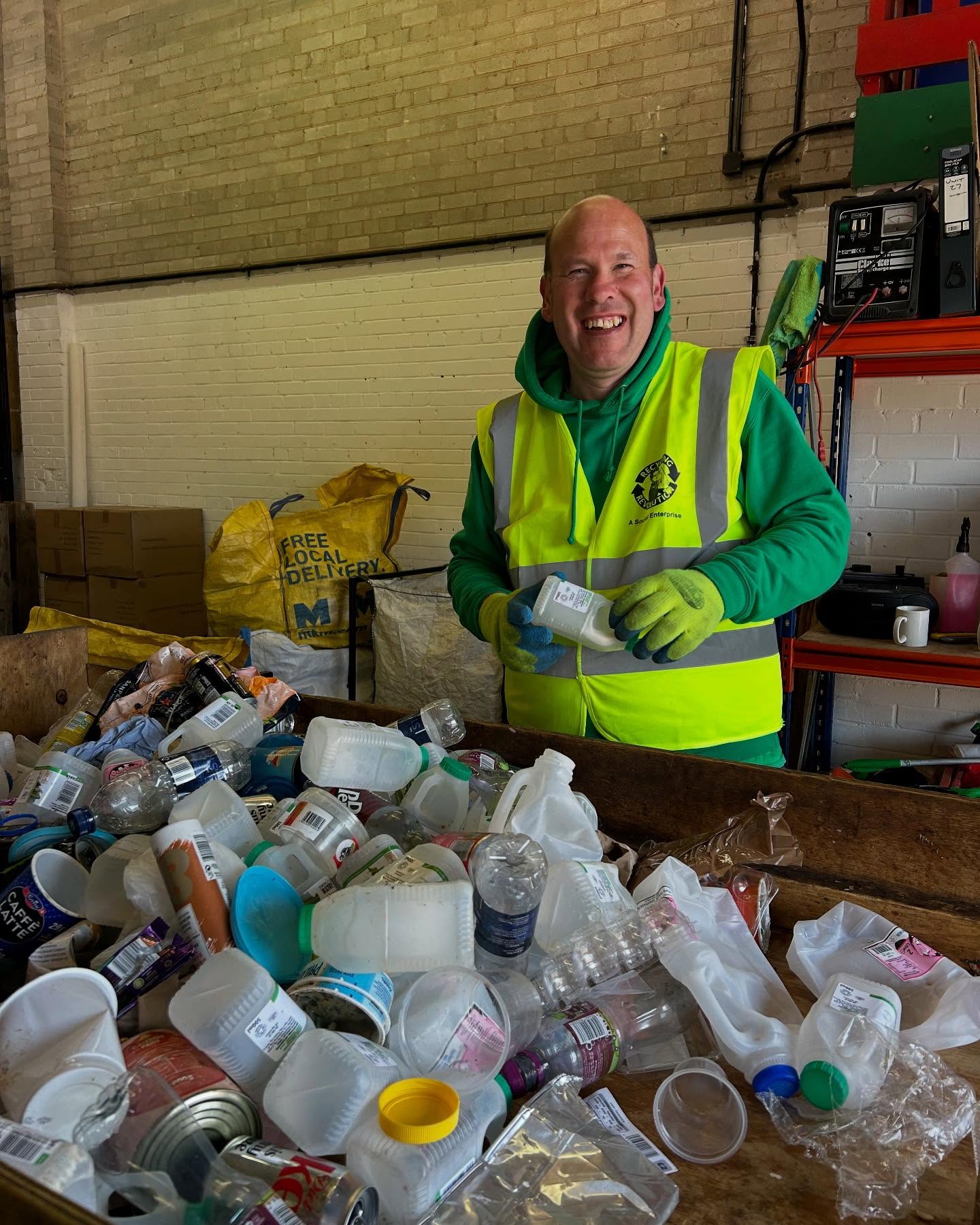 We’re always happy when we’ve got lots of recycling to sort. Thanks to all our customers who make it possible #volunteer #workplacement #learningdisabilities #learningdisabilityawareness #sheffieldissuper #sheffieldnetworking #supportsmallbusiness #socialenterprise #wastemanagement #postiveimpact #socialimpact #smallbusiness