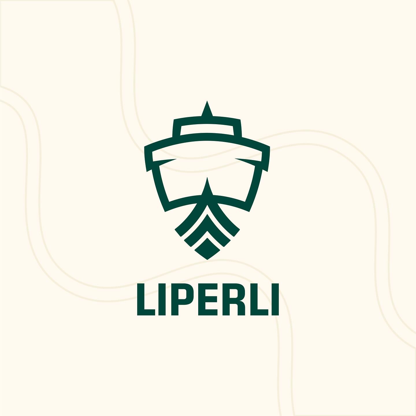 || IDENTITÉ VISUELLE ||
Aujourd’hui, on parle de « LIPERLI ». Découvrez l’identité visuelle de ce super coffee shop parisien.
Si je vous dis blason, bateau et gobelet de café, vous arrivez à retrouver tous ces éléments dans le logo ? C’est en tout cas ce que l’on a voulu représenter pour habiller le branding de cette nouvelle marque de café.
D’ailleurs, ils méritent notre soutien ! Je vous invite à aller découvrir leur univers et pourquoi pas à aller y boire un petit café. @liperli.coffee
Et puis, si vous aussi vous cherchez à réaliser une identité visuelle professionnelle et recherchée, venez en discuter avec moi par MP. J’ai hâte de connaître votre projet !
________
Histoire de charmer l’algorithme: logo, identité visuelle, branding, graphiste, image de marque, communication visuelle, entreprise, auto-entrepreneur, petite entreprise, boutique
#identitevisuelleentreprise #logoprofessionnel #designdemarque #creationdelogo #branding #imagedemarque #graphicdesign #graphiste #graphistefreelance #brandidentity #identitevisuelle #logo #logodesigner #entrepreneur #entrepreneuse #petiteentreprise #monentreprise #autoentrepreneur #brandidentity