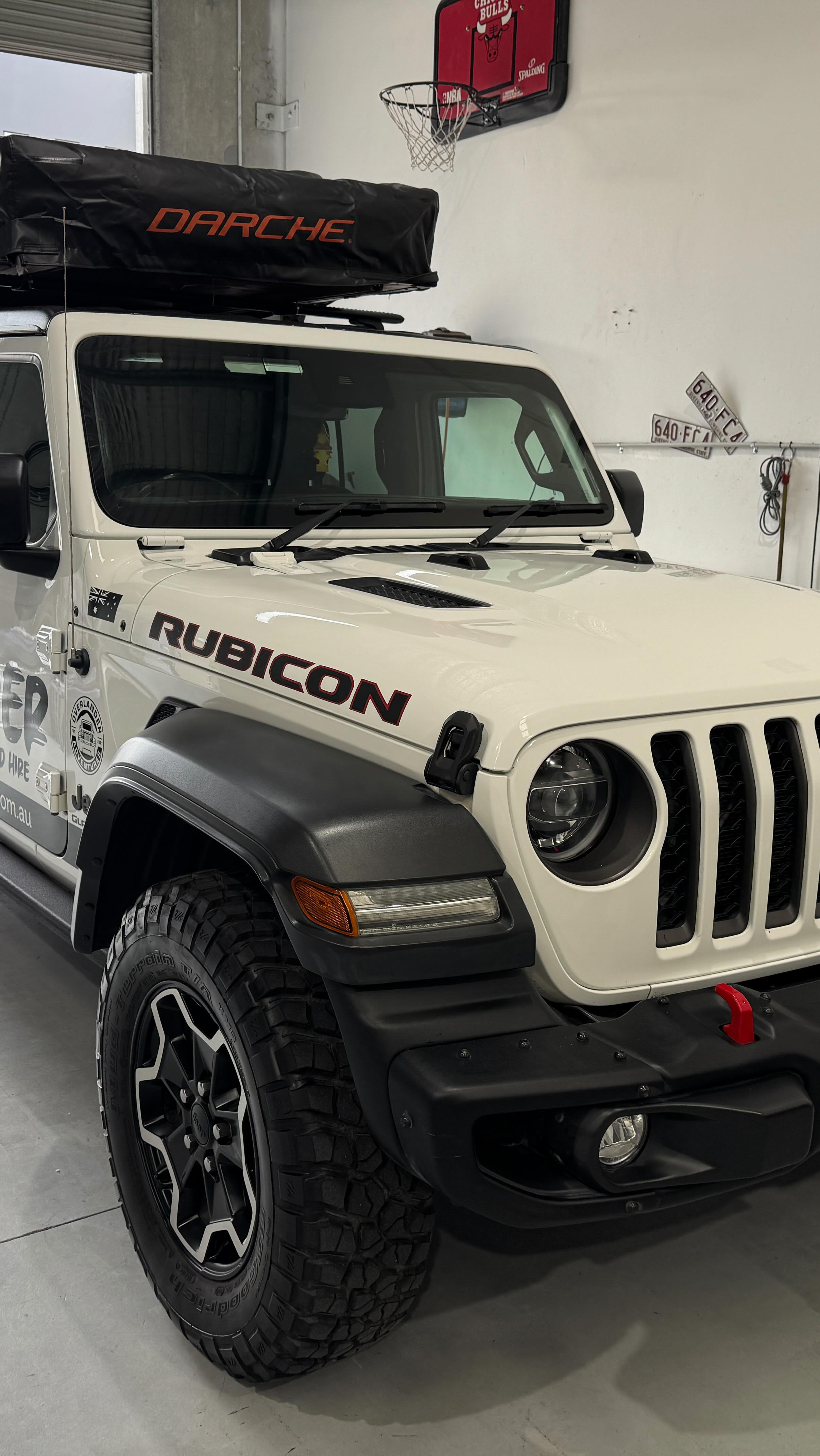 It’s the silent heartbreak of leaving island time and hitting peak hour. 💔😢
#backtoreality #postislandblues #chasingbalance #tropicaltotraffic #toyotahilux #jeepgladiatorrubicon #goldcoast