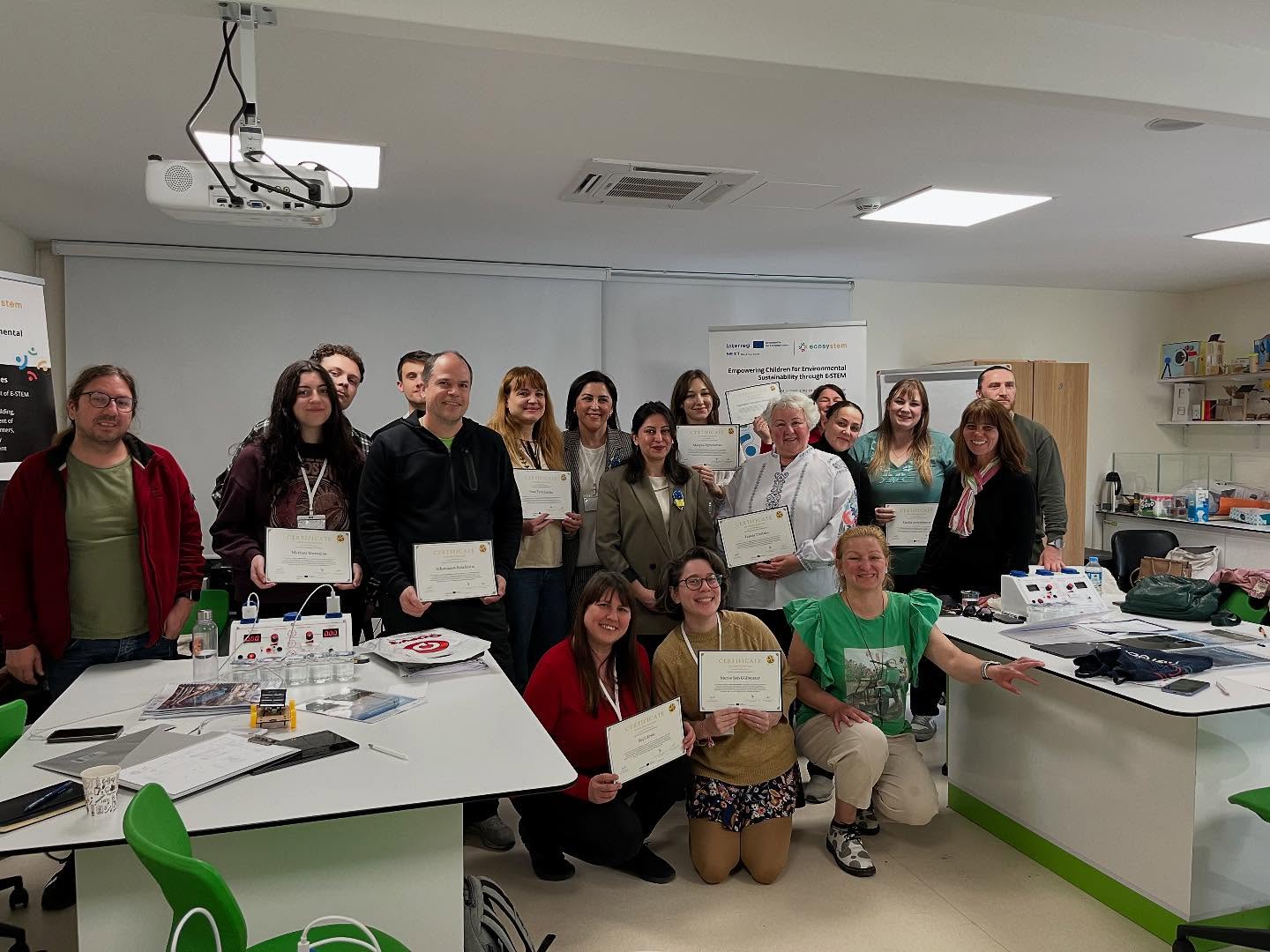 📢 ecosySTEM Projesinden Haberler 🎉
Son günümüz 28 Mart’ta programımızı değerlendirdik, modüllerimizin üzerinden geçtik. Sertifikalar dağıtıldıktan sonra beş gün süren bu etkinliğimizi kapattık. Herkese teşekkür ederiz!
🌱🔬🐝🏞️
“Interreg NEXT Karadeniz Havzası Programı” (BSB00354) kapsamında 24-28 Mart 2025 tarihleri arasında tamamladığımız Kapasite Geliştirme Eğitimimizde bizlere destekleri için Ataşehir Belediyesi, İstanbul Yenilikçi Çevre Eğitim Merkezi (İÇEM) ve Interreg NEXT Karadeniz Havzası Programı Program Otoritelerine teşekkür ederiz.
Geleceğin çevresel değişimcilerini güçlendirmek için çalışmaya devam ediyoruz! 🌿✨
#ecosystem #KapasiteGeliştirme #ÇevreEğitimi #GeleceğinLiderleri #InterregNEXT #KaradenizHavzası #BSB00354 #AtaşehirBelediyesi #İÇEM
—
📢 News from ecosySTEM Project 🎉
On our last day, March 28, we evaluated our program and reviewed our modules. After the certificates were distributed, we closed this five-day event. Thank you everyone!
🌱🔬🐝🏞️
We would like to thank Ataşehir Municipality, Istanbul Innovative Environmental Education Center (İÇEM) and Interreg NEXT Black Sea Basin Program Program Program Authorities for their support in our Capacity Building Training, which we completed between 24-28 March 2025 within the scope of “Interreg NEXT Black Sea Basin Program” (BSB00354).
We continue to strive to empower the environmental changemakers of the future! 🌿✨
#ecosystem #CapacityBuilding #EnvironmentalEducation #FutureLeaders #interregnext #blackseabasincbc