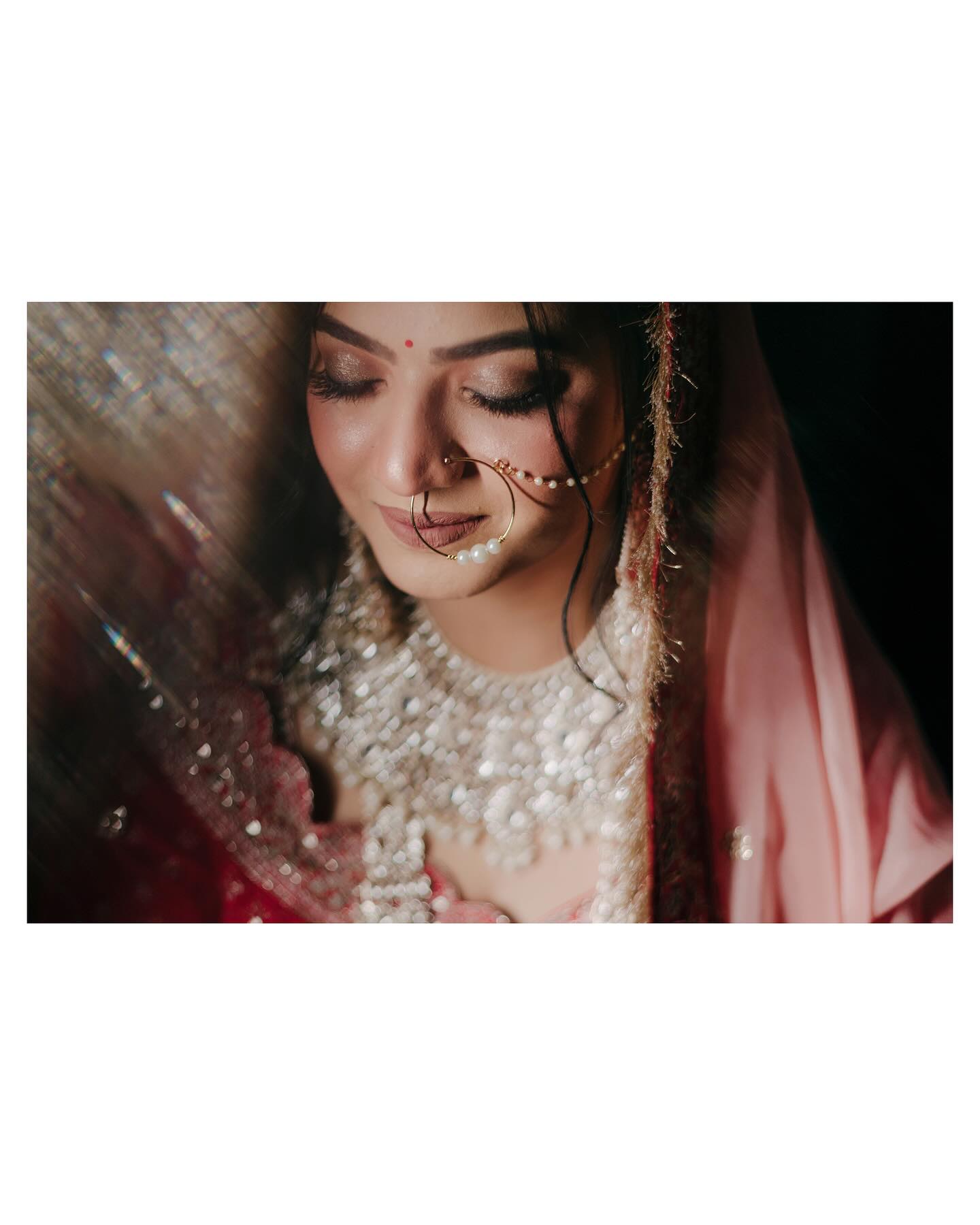 Aanchal on her wedding day !
Shot on @canonindia_official
#bride #indianweddingbuzz #indianbrides #weddingjewelry #indianwedding #hinduwedding #wedding #awpi #inspo #tearlessphotographer #repotage #mywed #destinationwedding #weddinginspiration #photooftheday #instagood #couplegoals #portrait
#candidweddingphotography #indianwedding #indianweddingphotography #wittyvows #expensivetaste