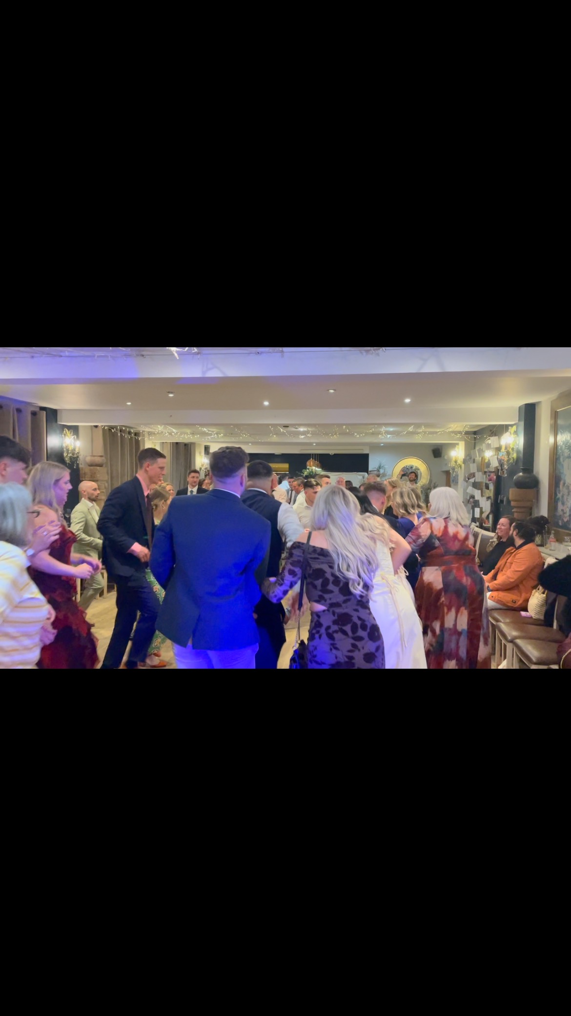 Rock, Pop, Indie and drunken Ceilidh in the Cotswolds this weekend 💪 with @martyndrabik @ro_barrett @tristanevansgtr @korolevamoon and Gary Mackenzie #weddingband #Irishmusic #irishtrad ##weddingentertainment #entertainmentindustry #livemusic #coverband #Irishweddingbanduk #functionband #rockcoversband #miraclecure_band #thescene #indiecoversband #ibanez #ibanezprestige #fishman #martinaudiolondon #voxampsuk #weddingbands #corporateevents #irishtrad #Irishmusic #turbosound #eventsplanner #ceilidh #ceilidhband #corporateeventplanner #corporateevents #myweddingsuppliers #folkweddingband #miraclecure_band