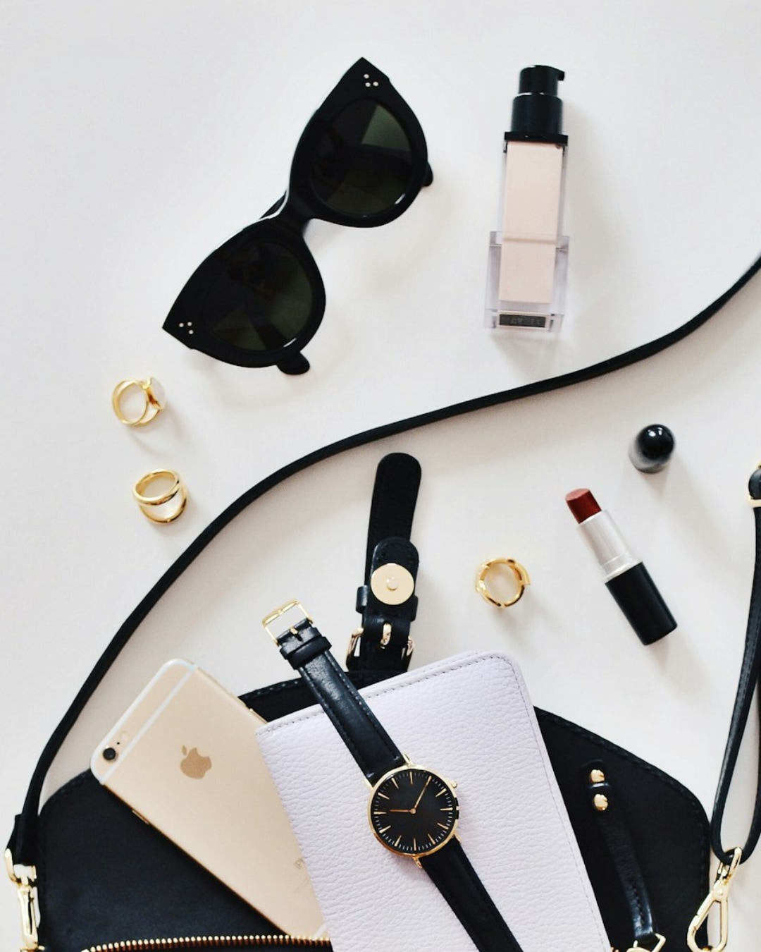 đ´ Iâve Packed My Bags & Iâm Off to Bali! đ´
Exciting news â Iâm heading to Bali to work remotely, explore new business opportunities, and soak in some tropical inspiration. Iâll keep you posted on my adventures, but if youâve got any questions about traveling in Bali, working, shopping, or planning shoots, drop me a DM!
Stay tuned for updates â I canât wait to share whatâs next! â¨
#BaliAdventures #RemoteWork #BusinessOpportunities #TravelInspiration #BaliLife #CreativeJourney #WorkAndWander