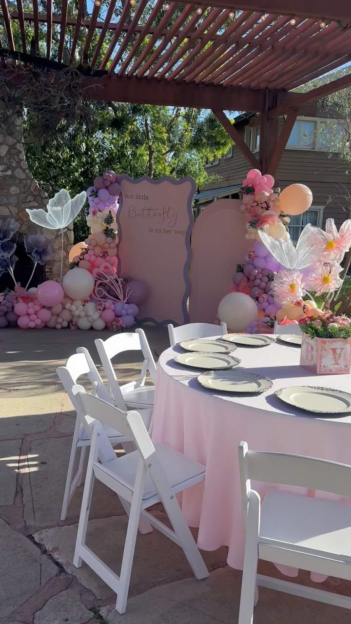 Baby in Bloom 🌸🩷🌷🌼
venue: @lavillabella
coordinators: @starstruckevents
balloon arch: @create_withkait