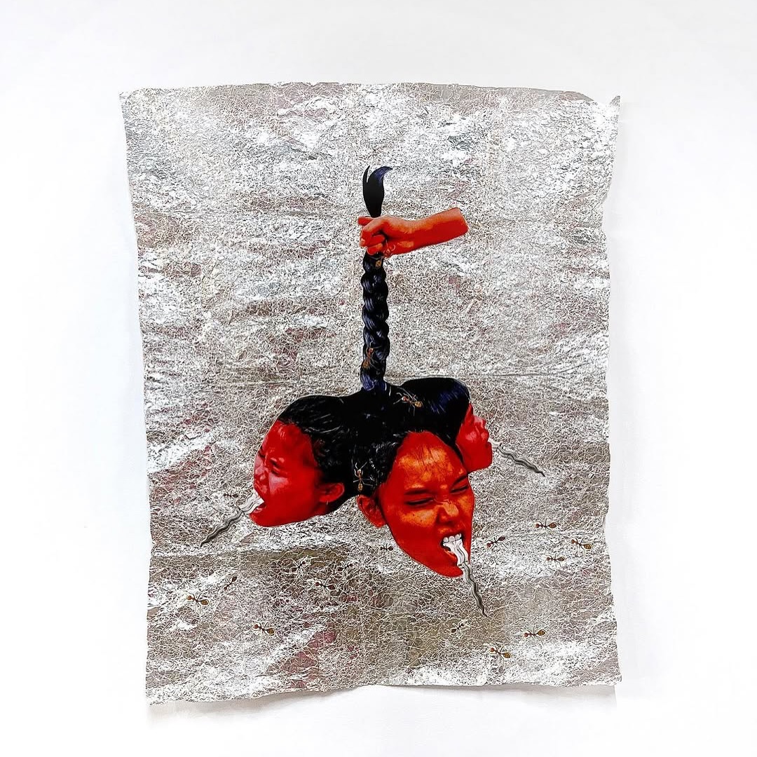 A harvest of rambutans,
rage is a hairy itchy thing
seru - seru kerangga.
(Call forth the weaver ants)
From (Per) empuan series (2019)
Canvas fabric & aluminium foil, fabric installation
Exhibited at @gudskul in 2019 Jakarta & @kersanartfoundation Jogjakarta
Photo courtesy of @carloskhu ๐ค๐๐ป