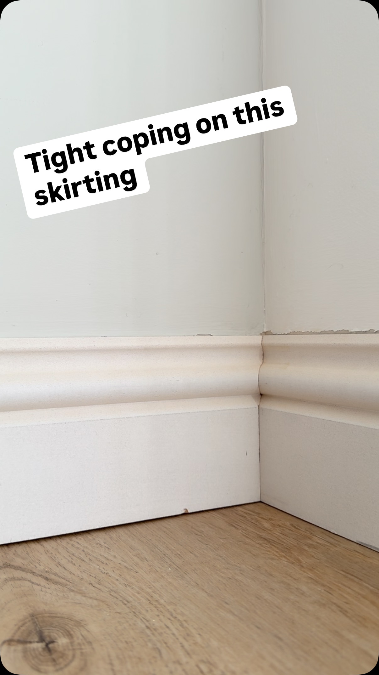 Short video displaying the results of my coping on skirting board installation. #skirtingboards #handyman #carpentry #horsham #diy #mdf