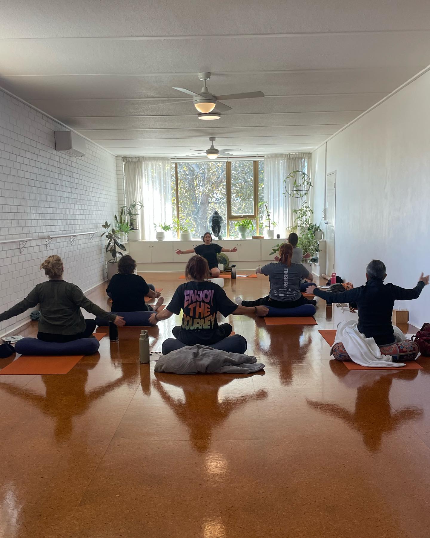 We created space in our bodies, minds and hearts - and felt the shift in real time.
Big love to everyone who held space for themselves and each other today 🫶
Soulful Sunday, you’re something else 💛