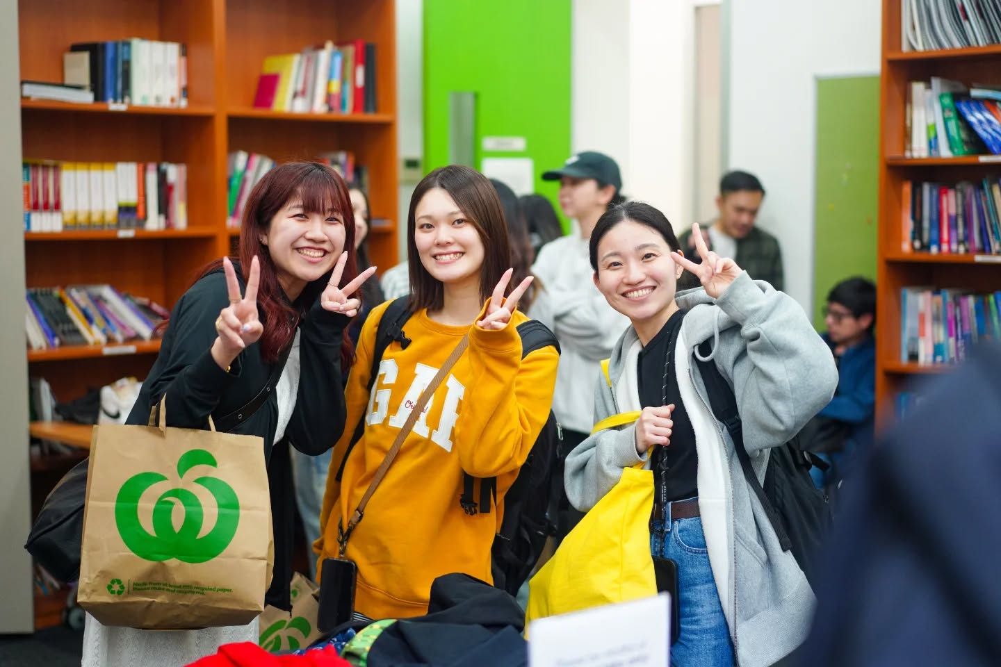 What an amazing two days! 💚✨ The Giving Closet was a huge success – thank you to everyone who donated or dropped by! We hope you left feeling inspired to live more sustainably (and maybe even found a little treasure for yourself too!) ♻️👕
Good news: The Giving Closet is staying open for 1 more week! 🎉
Drop by Room 1.06 (Level 1) anytime until 14 April – everything is FREE!
There’s still a great selection of books, shoes, dresses, shirts, and more - all waiting for a new home! 😉📚👗
#TheGivingCloset #CampusEvent #SustainableLiving #EcoFriendly #Sustainability #SustainableFashion #ReduceReuseRecycle #CampusLife #StudentLife #GiveBack #Free #ThriftForFree #SecondhandFree #Melbourne #Australia #UniversalEnglish #UniversalLearningGroup