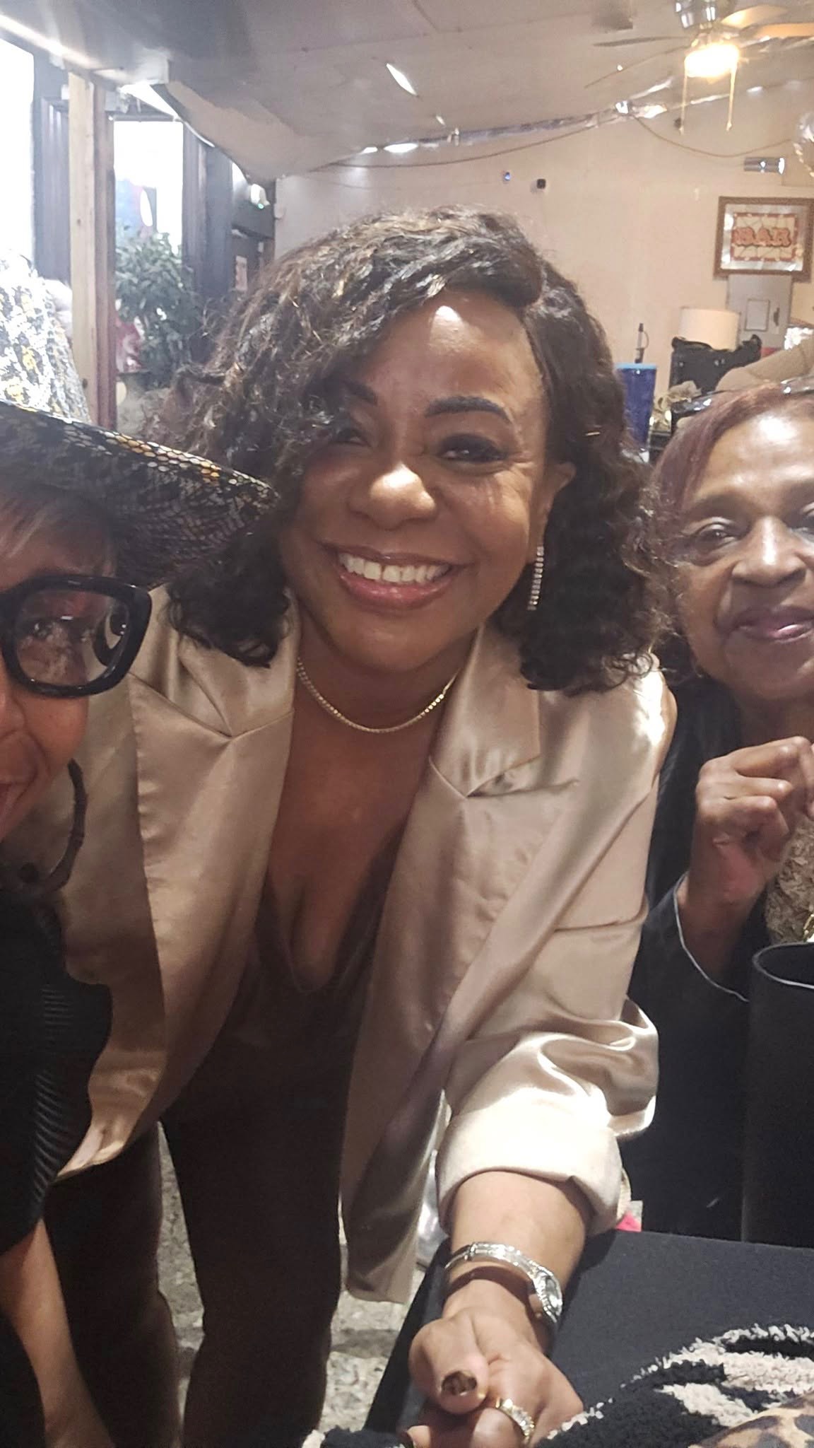 Come out and Join Us! Friends of Taylor Mayde Band #pittsburghbands #taylormaydeband #pittsburghentertainment #thingstodoinpittsburgh #legacyloungepittsburgh #legacylounge #localliveentertainment #pittsburghliveentertainment