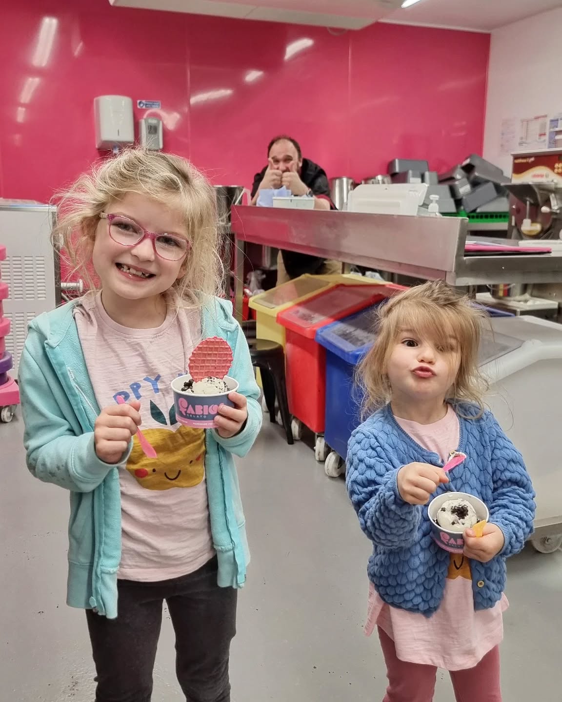 Life of a business owner... Juggling an amazing heatwave and the school Easter holidays and the little one is so fed up of work life she says "I want to go back to school" 😭
Had to down tools and treat them to some gelato! ♥️
Hitchin and Letchworth open until 9pm and Weston is closed today.
#icecream #gelato #willywonka #hitchin #letchworth #familybusiness