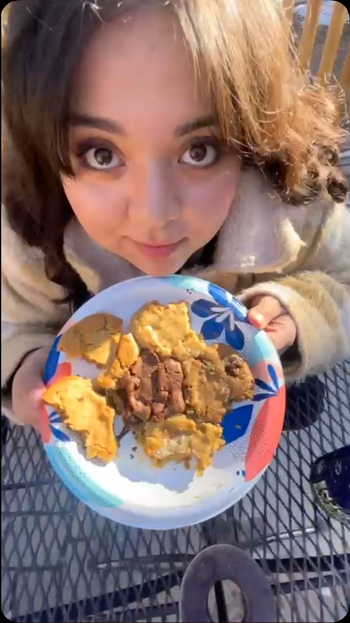 🖤🧡SENIOR SPOTLIGHT🧡🖤
Senior Captain #10, Defense, Mabel Lopez
* Mabel has been playing with the Aztecs since Sophomore year
* Favorite memory: playing games (tag/snatch the flag) and bus rides for away games
* Hype song: BLOW by Ed Sheeran, Chris Stapleton and Bruno Mars
* Post high school plans: Majoring in biomedical sciences with a minor in dance at Arizona State University
CONGRATULATIONS MABEL!!!