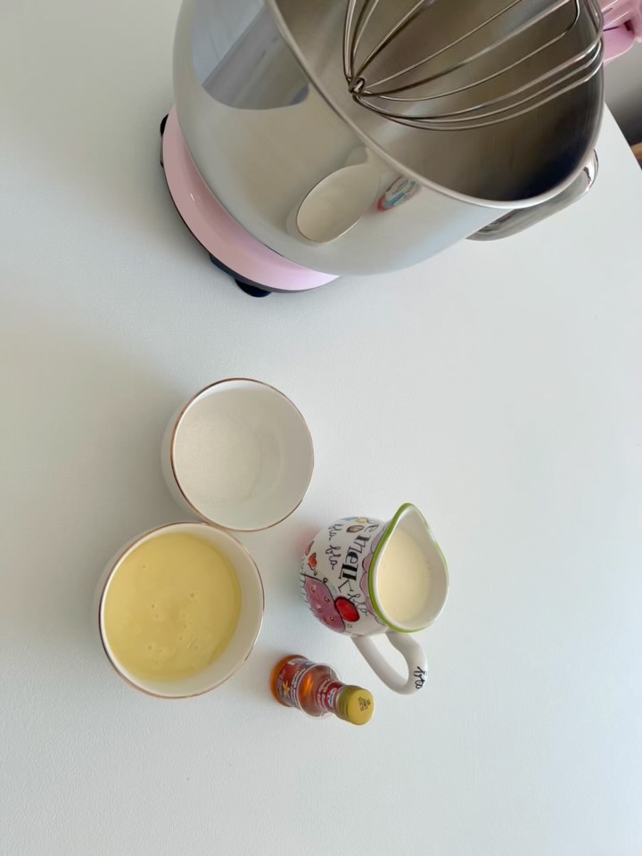 Let’s Make 4-Ingredient Vanilla Ice Cream 🍨
(No Ice Cream Maker Needed!)
Ingredients:
• 15 g granulated sugar
• 150 g sweetened condensed milk
• 250 g heavy cream (very cold)
• Vanilla extract (to taste)
Instructions:
1. In a stand mixer, whip the cold heavy cream until thick and fluffy.
2. Add the sugar, condensed milk, and vanilla extract. Mix on medium speed until everything is well combined.
3. Pour the mixture into a cake tin (preferably one that’s been chilled in the freezer).
4. Freeze overnight, or for at least 8 hours.
Enjoy your homemade vanilla ice cream!
Let me know if you try the recipe!
#icecream #homemadeicecream #cookwithme