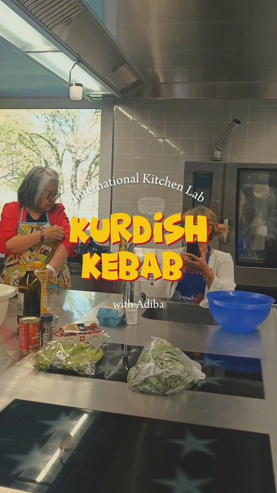 Thanks to Adiba for sharing this delicious recipe with us.
It's great to cook together!
#ETKultur #interAct #KitchenLab #cookshareenjoy