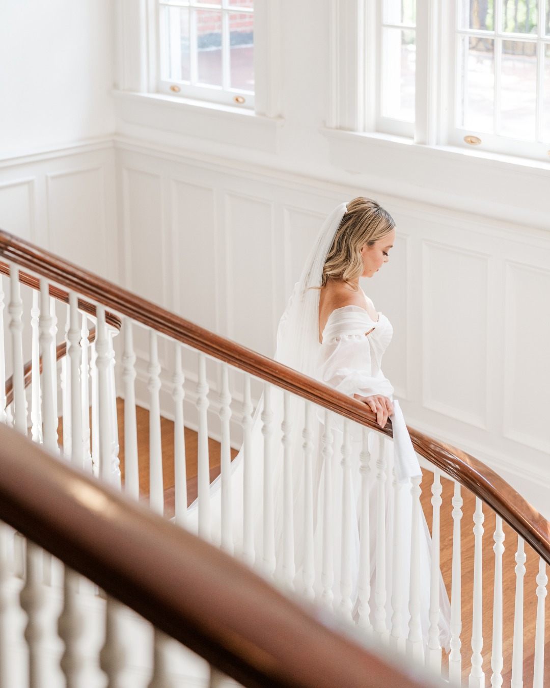 The grand staircase: where timeless architecture meets unforgettable entrances. ✨
Whether it’s your first look or your walk to forever, this space was made for magic.
Venue: @the1616house
Photographer: @experiencereverence
Bride: @neeleybutler
#southernweddings #weddinginspo #timelessvenue #grandentrance #montgomeryalabama #venuegoals #elegantarchitecture #the1616house