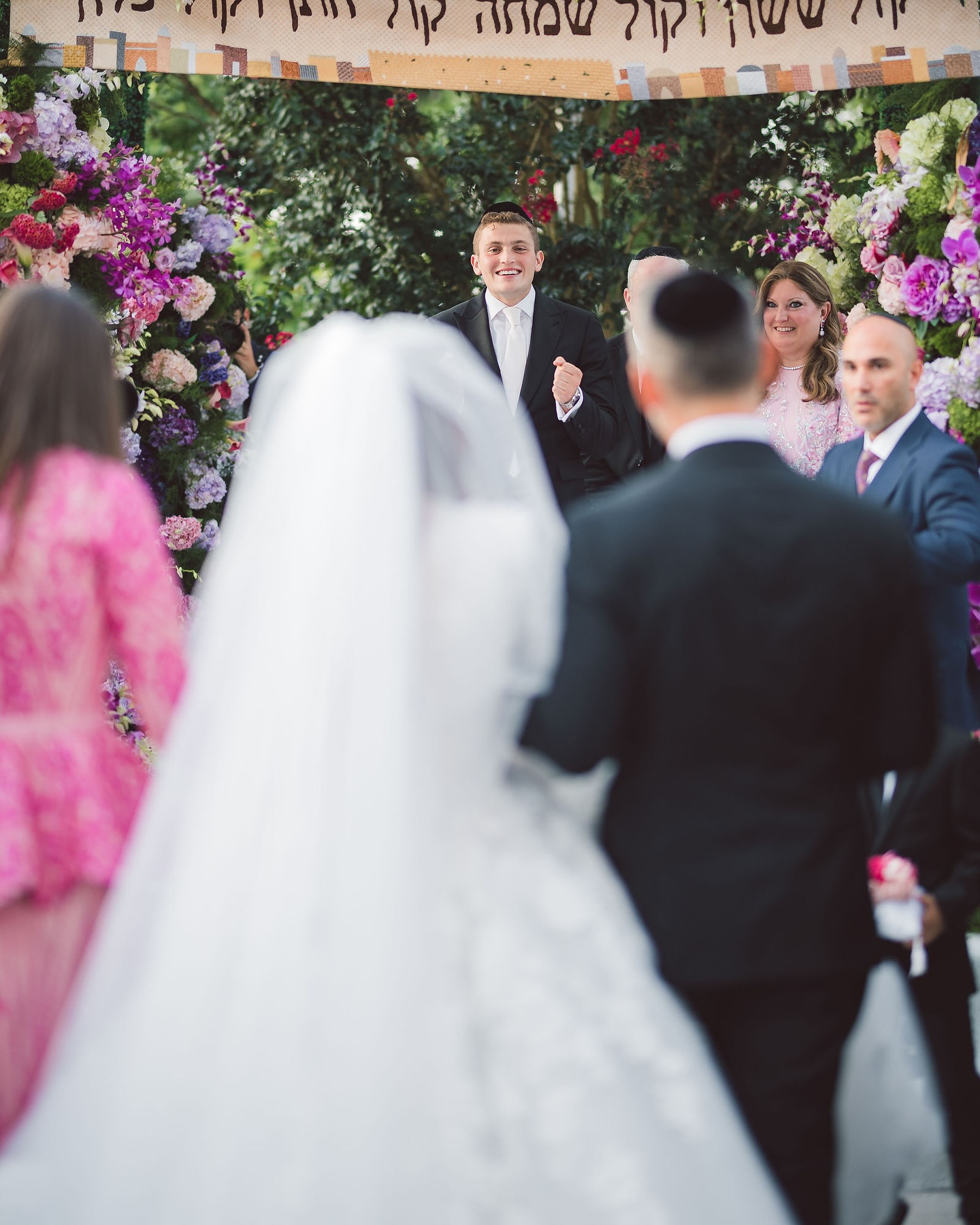 Their beginning 🌸
•
Shira & Mordechai’s Wedding
8.25.24
•
Florist: @debbieflowersinc
Caterer: @cbmschick
Photography & Cinematography: @binyaminkornphotography
Glam: @hair_by_pauline @ashley_tindall_mua
Bridal Attendant: @baila.dresser
Music: @eligerstner
•
Binyamin Korn Photography, Boutique Photography Studio
#AnEliteExperience
•
#newyorkweddingphotographer
#luxuryweddingplanning #luxuryweddingdesign
#luxuryweddingphotorapher #weddingphotographyinspiration #weddingphotographyideas #weddingfilm