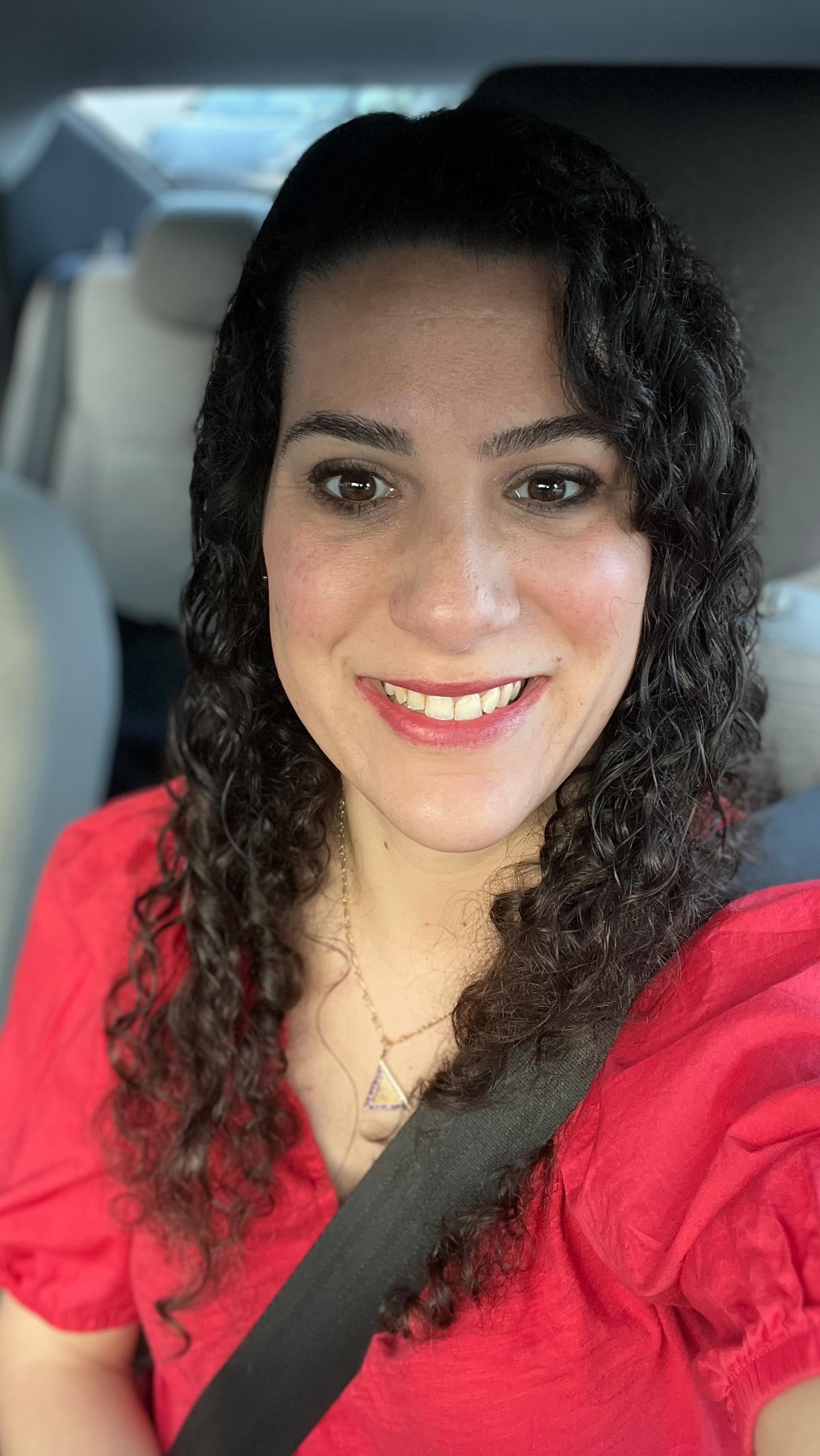 This is my second installment of the #beautifulmelodiesproject that was started by the amazing @_chelseatanner.
For my second installment, I picked the opening of Cantabile et Presto by Georges Enesco (or George Enescu) because it’s one of the few pieces that actually uses a lot of the lower register of the flute.
I first started working on this piece when I was finishing my sophomore year of high school (there was no Spotify back then and Pandora wasn’t even a thing yet) and last year was the first time that I taught this piece in a lesson.
I learned the piece for Solo and Ensemble my Junior Year (I got Superior in District and I got an Excellent in State; I was actually really close to getting a Superior), it was the first piece that the woman who eventually became my first undergrad teacher heard me play when I did MDC Honor Band my junior year and I used it for some of my college auditions my senior year.
So in the words of @thedreadedflutist , “Don’t forget about the lower register”
Happy Practicing!!!
#onceuponaflute #flute #flauta #beautifulmelodiesproject #flutist #flautista #flutistsofinstagram #classicalmusic #classicalmusiciansofinstagram #instamusicians #enescu #southfloridamusicians #miamimusicians #altusflutes #playhomieplay #keepgoingstrong