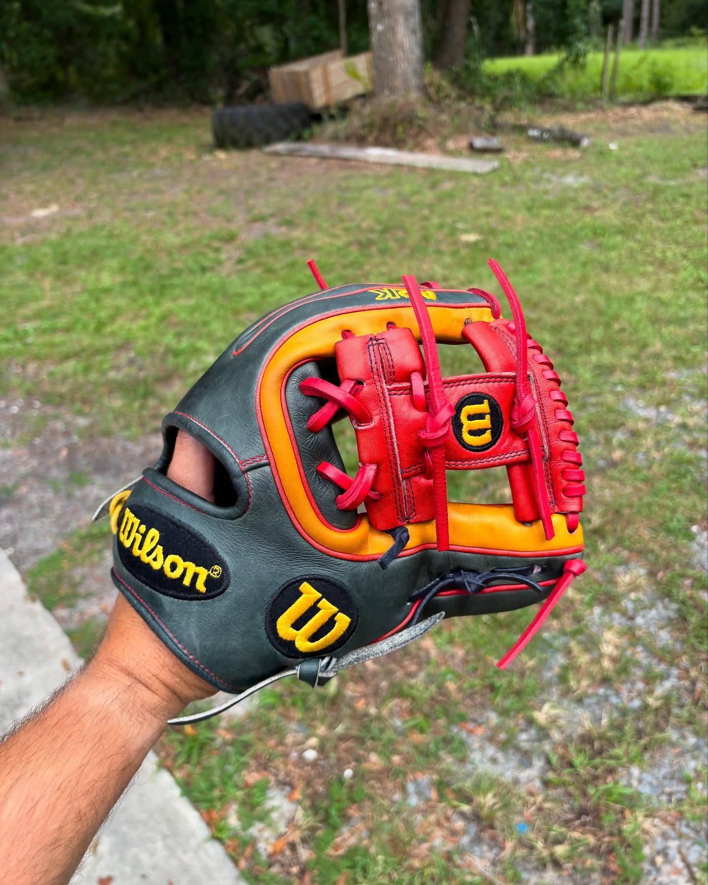 Happy #wilsonwednesday everyone. We’re almost there. Got some great games and great weather coming up. Don’t wast it. I thought my #wilsondatdude group would be a good fit for today. #staygrassy