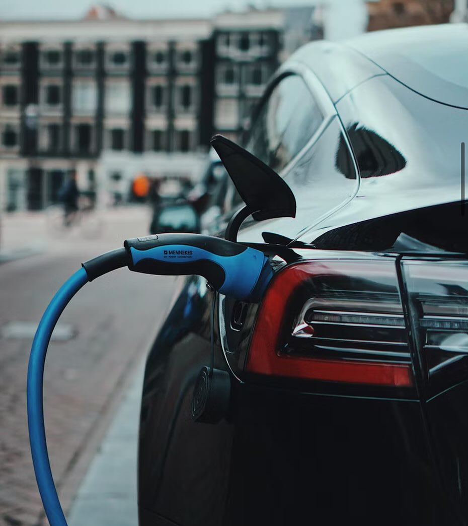 Electric vehicle owner? Previously there’d be no road tax on EV’s however this changes from this month
🚗 Cars registered between 1st April 2017 & 31st March 2025 - £195 per year
🚙 Cars registered between 1st March 2001 & 31st March 2017 - £20 per year
🚘 Cars registered on or after 1st April 2025 - £10 for the first year, £195 for subsequent years
#tax #car #electriccar