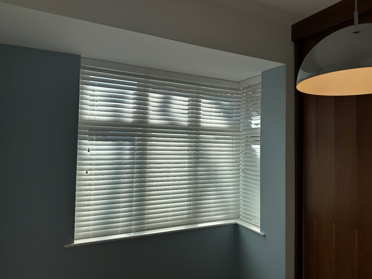 🪟 *Shaped Windows, Styled Elegance!* 🪟
From frames to angular designs, Venetian blinds are the perfect solution for shaped windows that deserve both functionality and flair. ✨
✔️ **Custom Fit:** Tailored to beautifully complement unique window shapes.
✔️ **Timeless Design:** Add a touch of sophistication that blends seamlessly with your interior.
✔️ **Light & Privacy Control:** Achieve the perfect balance of natural light and exclusive privacy.
✔️ **Versatile & Durable:** High-quality materials built to last—form meets function!
Let your shaped windows shine with blinds that are as unique as they are practical. 🏠
📩 DM us today to schedule a consultation—let’s bring your vision to life! 💡