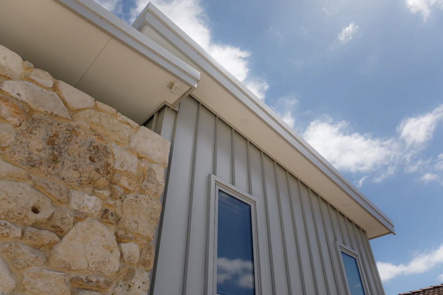 A closer look at the textures, tones, and clean lines that make 81 Philips Street feel like home.
Thoughtfully detailed—inside and out.