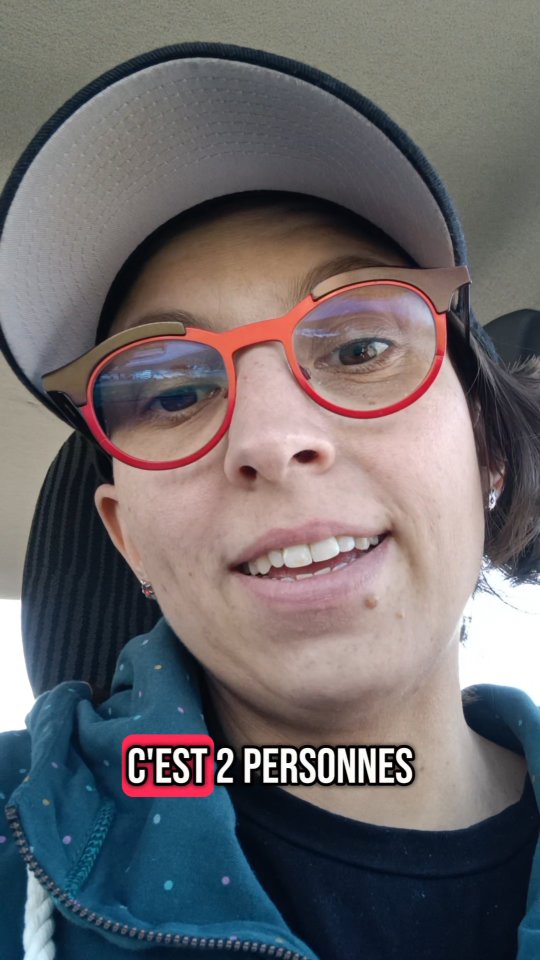 Parce que notre origine story c'est de nous soutenir dans l'écriture ! @larelectrice récupère le manuscrit de @betty_ncd ... pas d'inquiétude, Betty aussi lit Lu !
#booksta #àvrailire #roman #écriture #Relectrice #relecture #bêtalecture