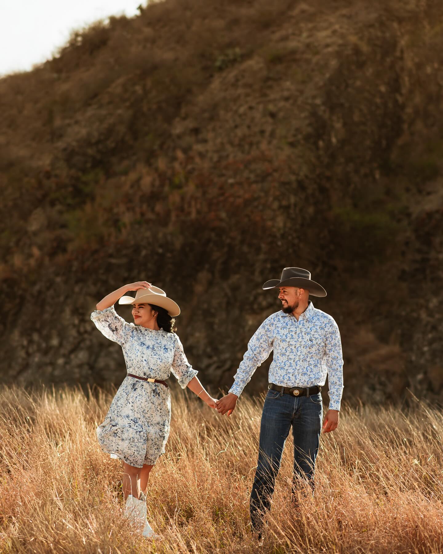 Javier & Jenny 🤍
The love these two have is as endless as the golden fields! 🌾 I’m just absolutely obsessed with how warm and western these engagement photos turned out! So excited to have had the opportunity to meet them and capture their love story!!
#couplephotography #engagementphotography #sanantonioweddings #hillcountryphotographer #engagementphotographer
#engagement #engagementphotos #sanantoniophotographer #satxphotographer #texasengagementphotographer #uvaldephotographer #austintxphotographer