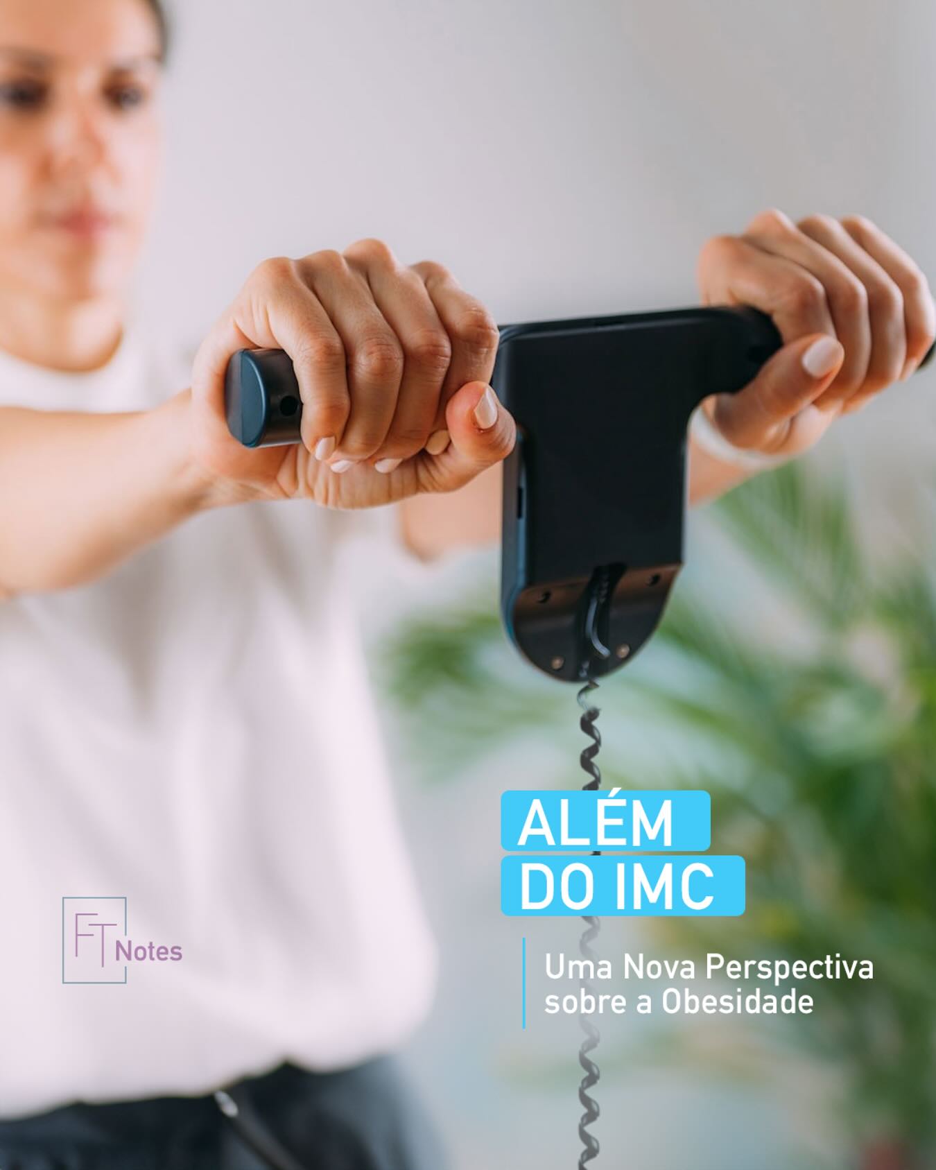Recentemente, virou notícia que o Índice de Massa Corporal (IMC, peso dividido pela altura ao quadrado) não será mais o parâmetro usado para definir e diagnosticar a obesidade - ou não apenas este. Isso ocorreu após uma publicação na The Lancet Diabetes & Endocrinology que apresentou uma definição revisada de obesidade proposta por um grupo de 58 pesquisadores.
A definição proposta categoriza a obesidade em dois grupos distintos:
1. Obesidade Pré-Clínica: Esta categoria inclui indivíduos que têm excesso de gordura corporal, mas mantêm a função normal dos órgãos e não apresentam complicações metabólicas.
2. Obesidade Clínica: Esta classificação se aplica quando o excesso de gordura começa a afetar negativamente os órgãos e tecidos do corpo, levando a problemas de saúde.
Embora não exista um limite estrito para a obesidade, o excesso de gordura corporal é geralmente identificado como acima de 25% em homens e 30–38% em mulheres, isso a partir de exames de densitometria corporal total (padrão ouro) ou, alternativamente, a bioimpedância ou as dobras cutâneas.
Na Clínica Frutacor, usamos a tecnologia de ponta da bioimpedância InBody para revelar o que realmente importa: gordura, massa muscular e água. Tudo isso com precisão e segurança, num exame rápido e não invasivo.
Quer descobrir o que está por trás dos números da balança?
Agende sua análise e comece a entender o seu corpo de verdade!
Comente “EU QUERO” e entraremos em contato com você!