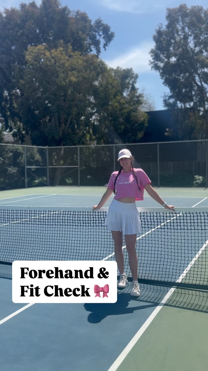 Making sure my forehands still look good 🎾🎀
Who else coaches AND plays? 😄
#tennis #tennislife #tenniscoach #forehand #tennisislife #coach #coachlife #usta