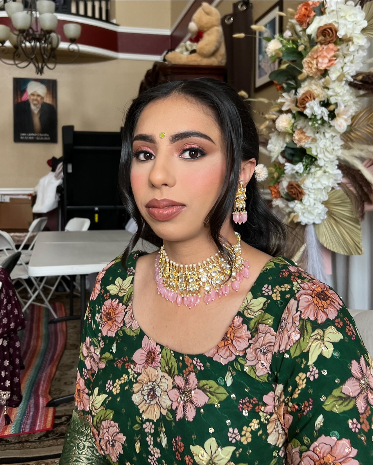 Simerpreet’s Mehndi
Now booking Bridal sessions for 2025/2026
Non-bridal sessions for 2025
How to book
🔗 Link in bio
💌 Email: info@hausofsidhu.com
💬 Text: +17076523324
Location: California & Beyond ✈️
HMUA @hausofsidhu
@bhandal_focus
@hennabynavaya
@bayareajewells
#hausofsidhu #californiamua #sanfranciscomua #sanjosemua #sacramento #napamua #westhollywood #sanjosehairstylist #californiahairstylist #photoshoot #couples #lamua #punjabi #softglam #punjabibride #bridalhair #cleangirlglam #indianbridalmakeup #napamakeupartist #beverlyhills #celebritymakeupartist #sfblogger #punjabimakeup #lablogger #indianbridalmakeupartist #redcarpetready #lifestyle