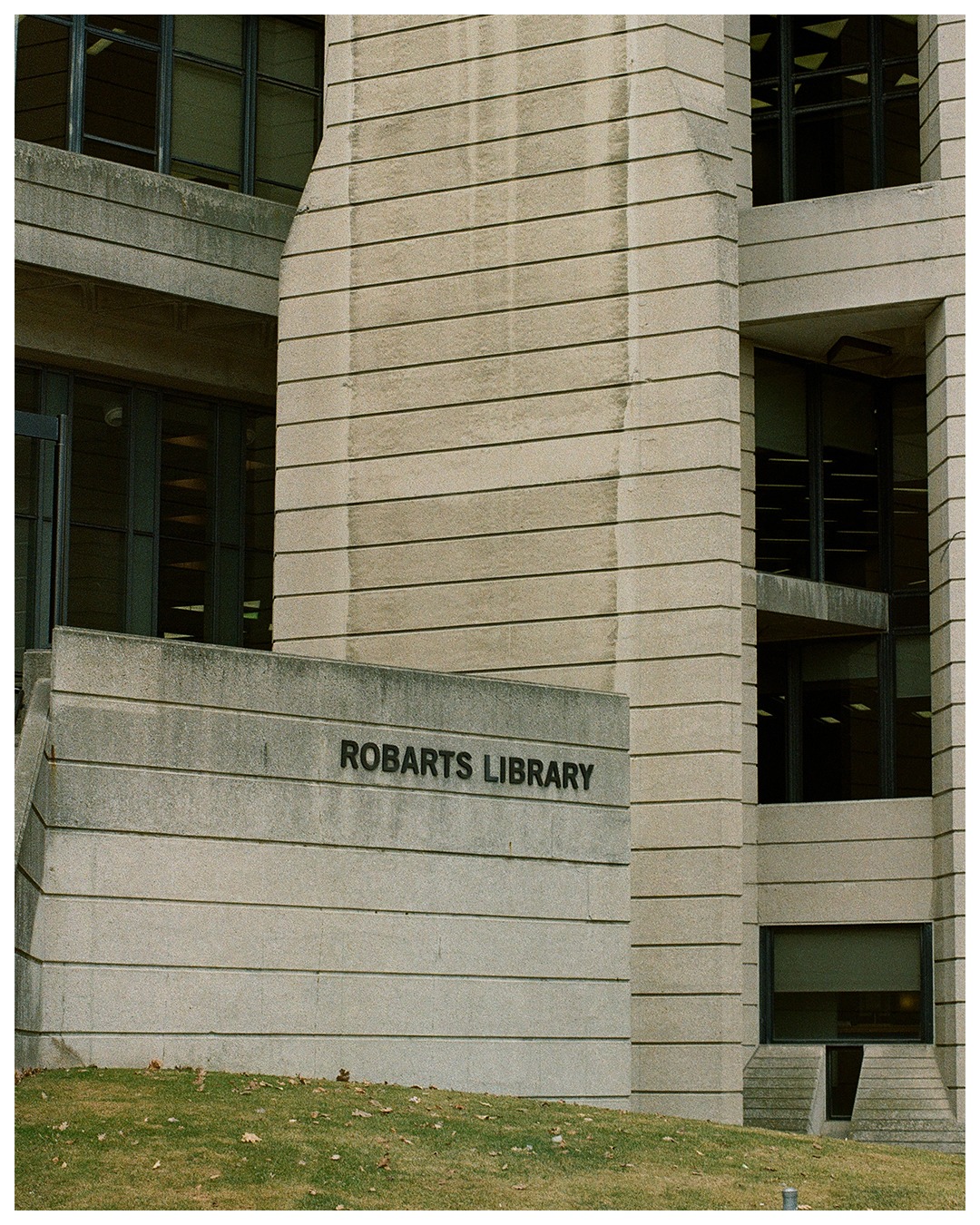 📍Robarts Library
#FilmPhotography #ShootFilm #MadeWithKodak #KodakGold200 #FilmPhotographer #35mmFilmPhotography #35mmCamera #FilmPhoto #FilmPhotoOfTheDay #FilmIsNotDead #TheFilmCommunity #ExpoFilm #KodakFilm #KodakProfessional #TorontoFilmPhotographers #TorontoFilmPhotography #RobartsLibrary #CanonAE1