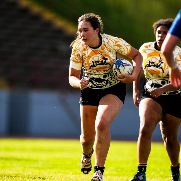 Caitlin Pearce (Shawnigan â24) Iron Women Rugby 2023-2024 captain, currently plays rugby for UBC.
âOne of the coolest things about rugby especially is that itâs like a global family. No matter where I go in the world, if I join a local rugby club, I instantly have 30 new
friends who have my back.â