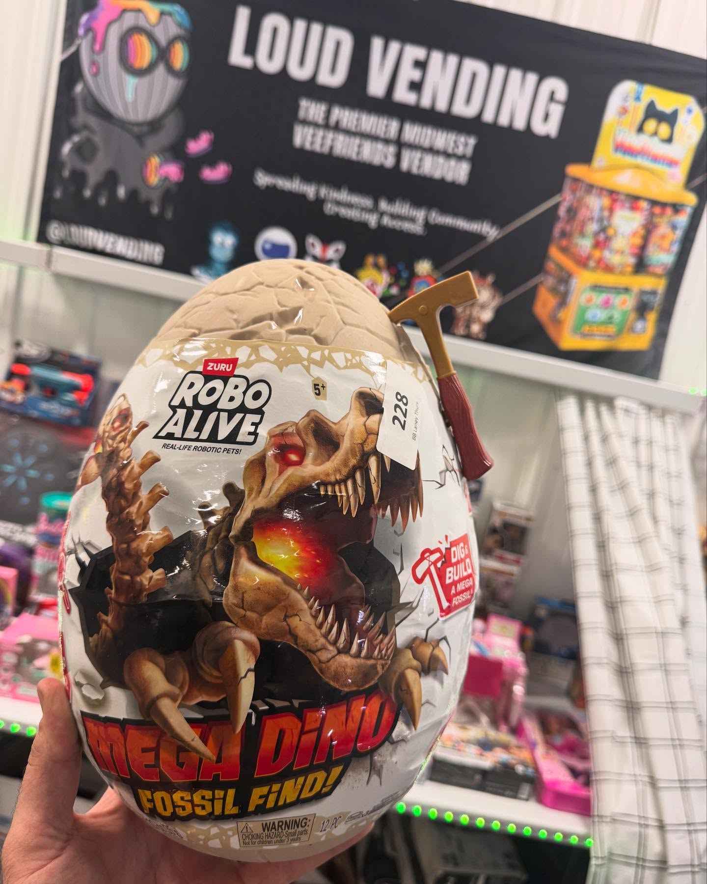 Another day, another 2 winners! Find all the gold stars you can to choose any prize you want!
#VFMinis #Veefriends #GoldStarChallenge